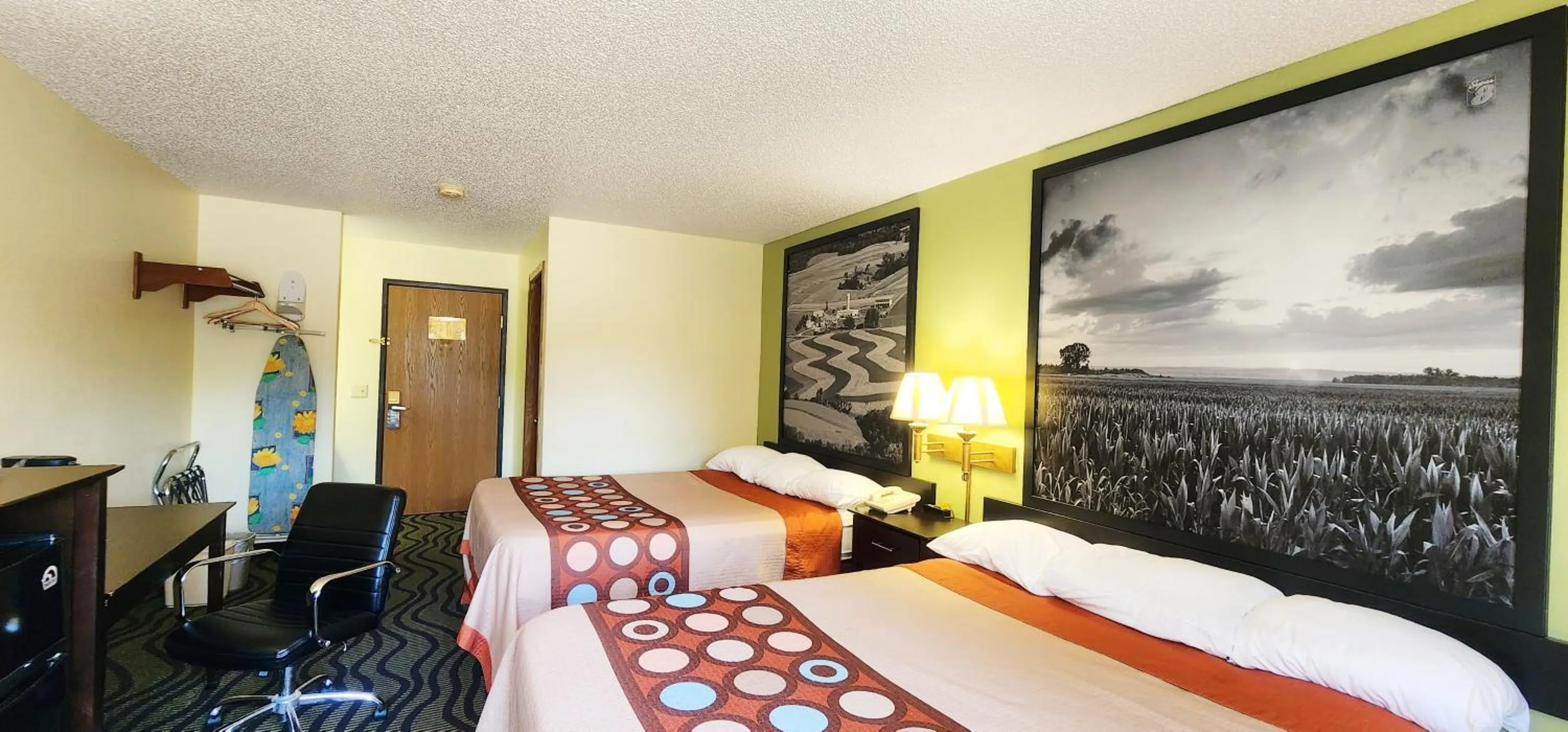 Bed in Super 8 by Wyndham Newton