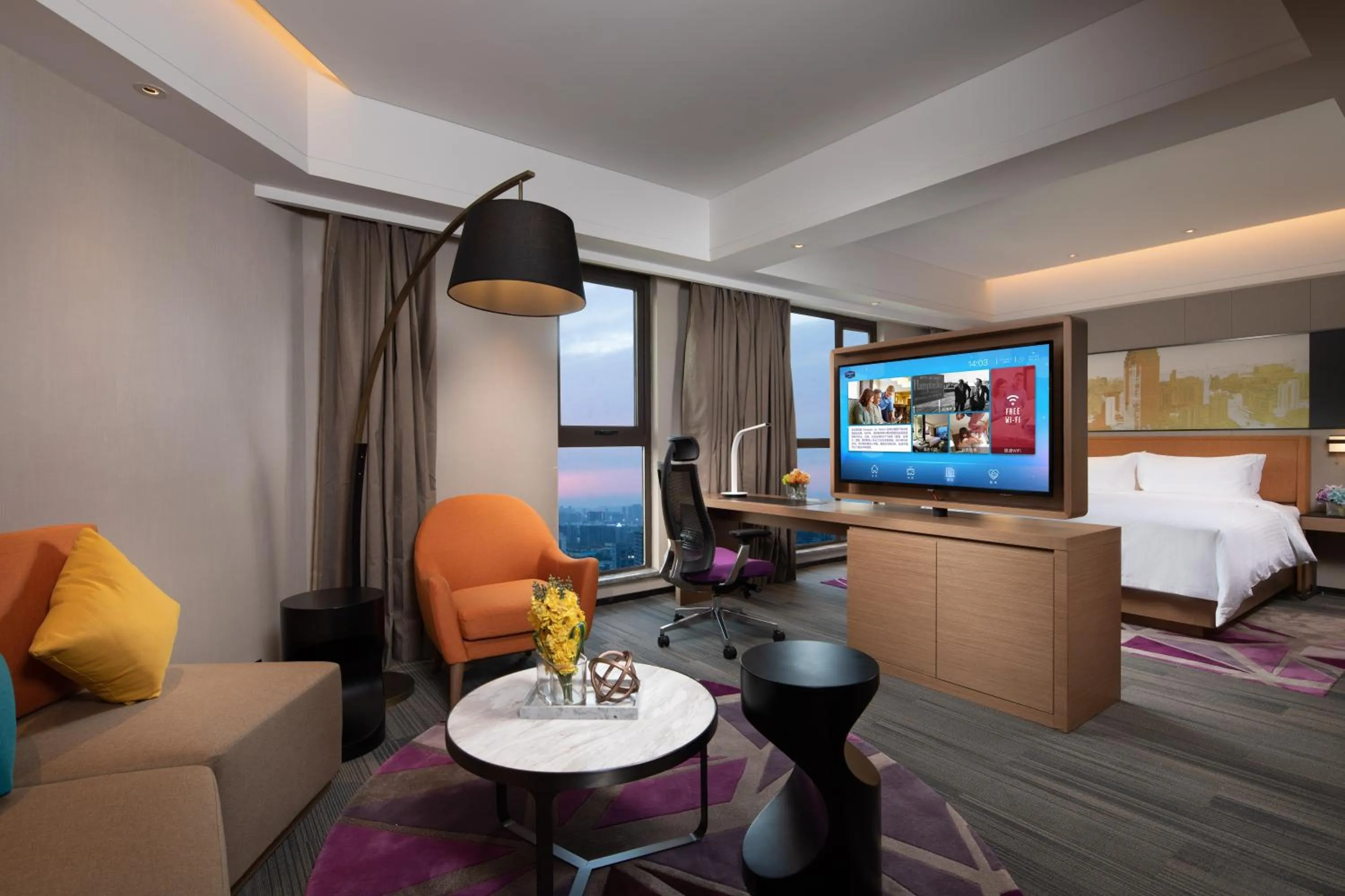 Living room, Bed in Hampton by Hilton Yixing Renmin Middle Road Branch