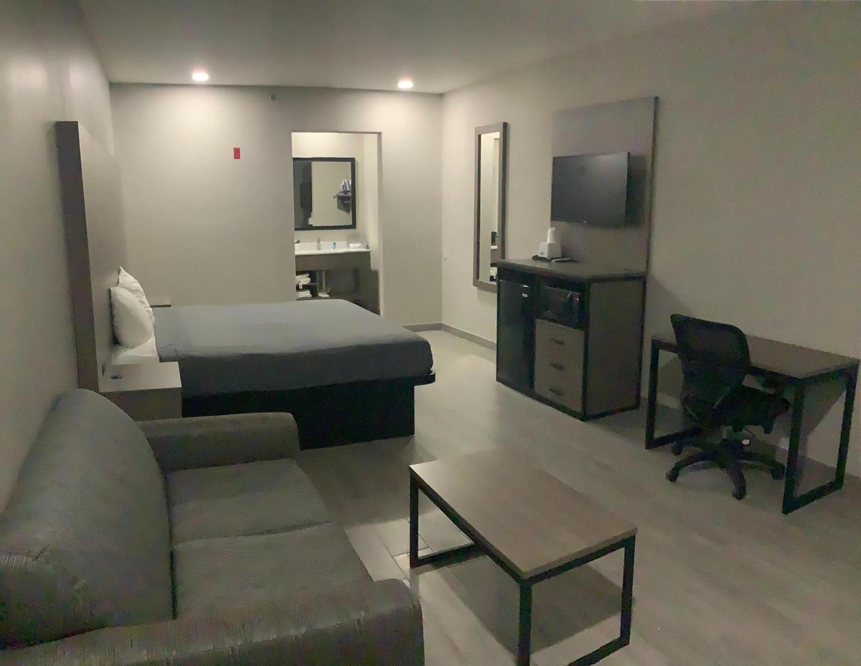 Bedroom in Americas Best Value Inn & Suites San Benito