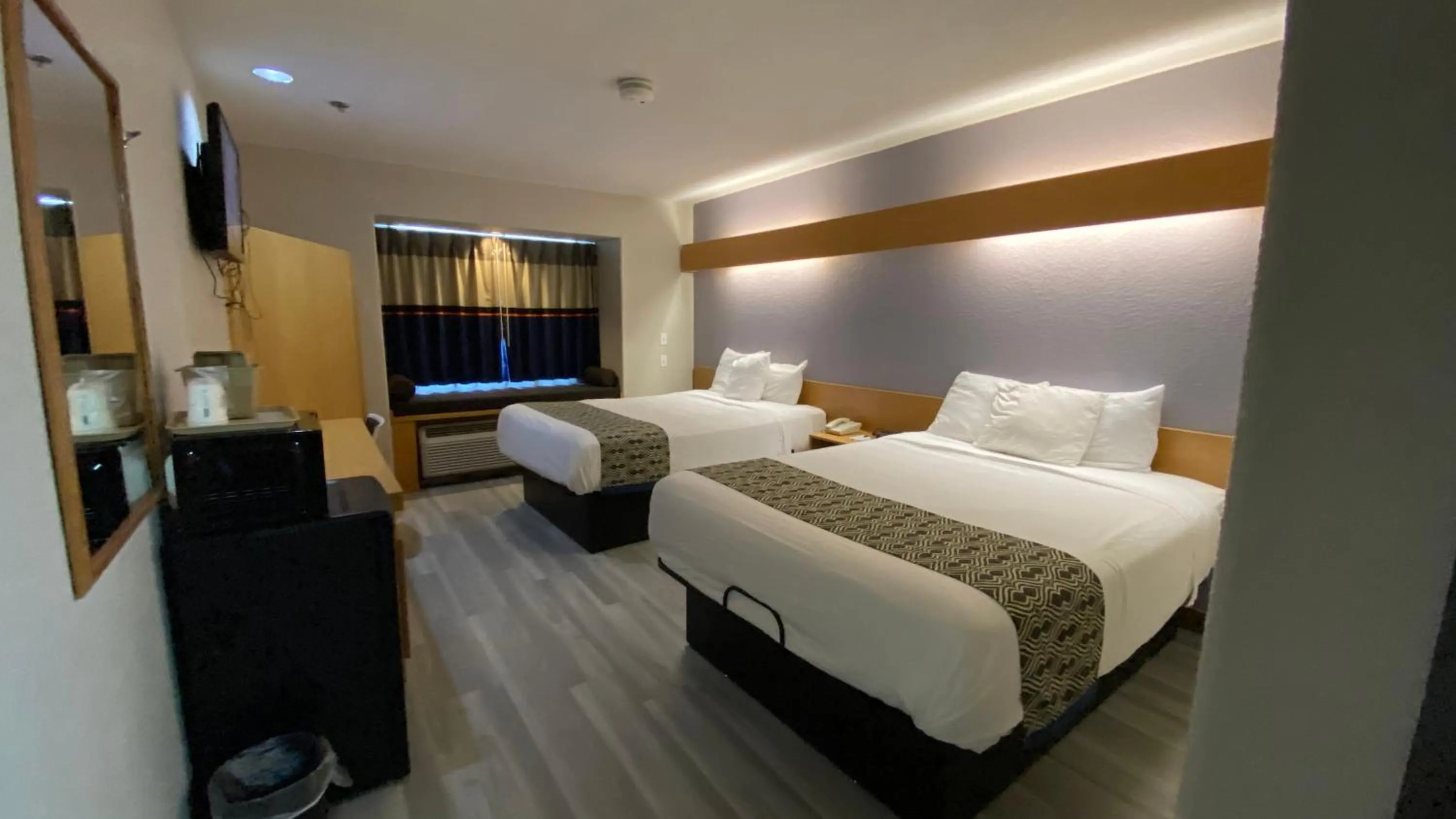 Bed in Microtel Inn & Suites by Wyndham Ardmore