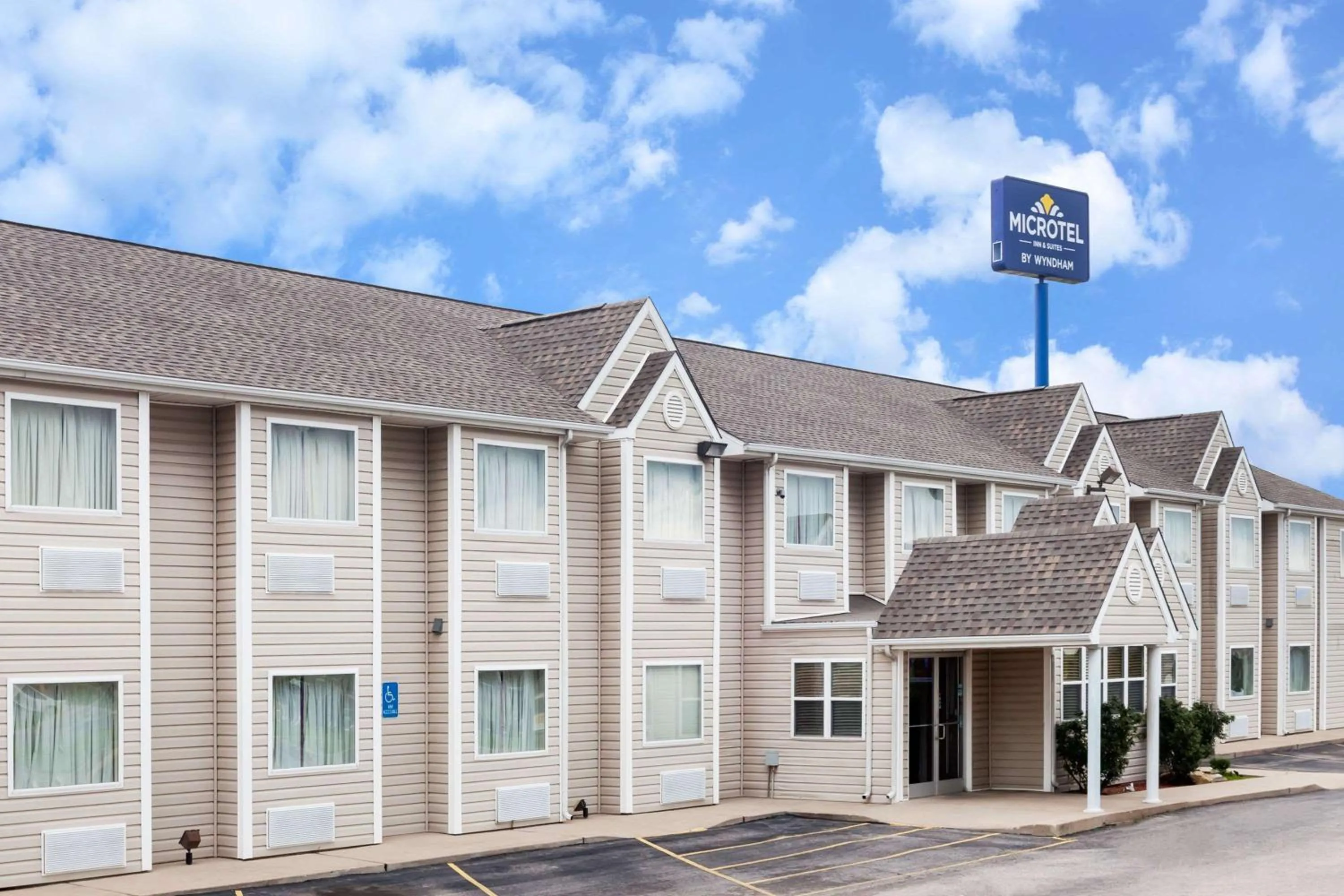 Property building in Microtel Inn & Suites by Wyndham Ardmore