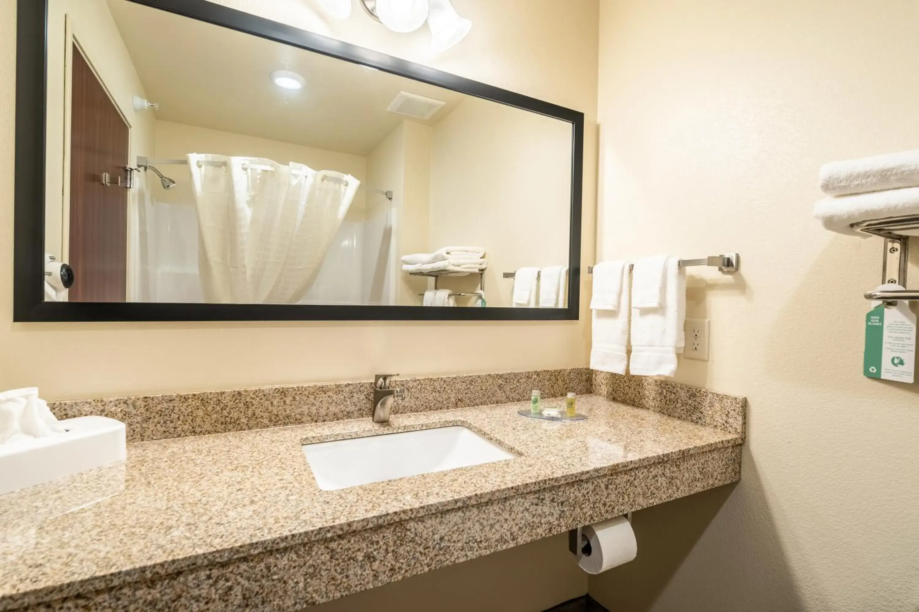 Queen Room - Disability Access in Cobblestone Inn & Suites - Kermit Queen Room - Disability Access in Cobblestone Inn & Suites - Kermit