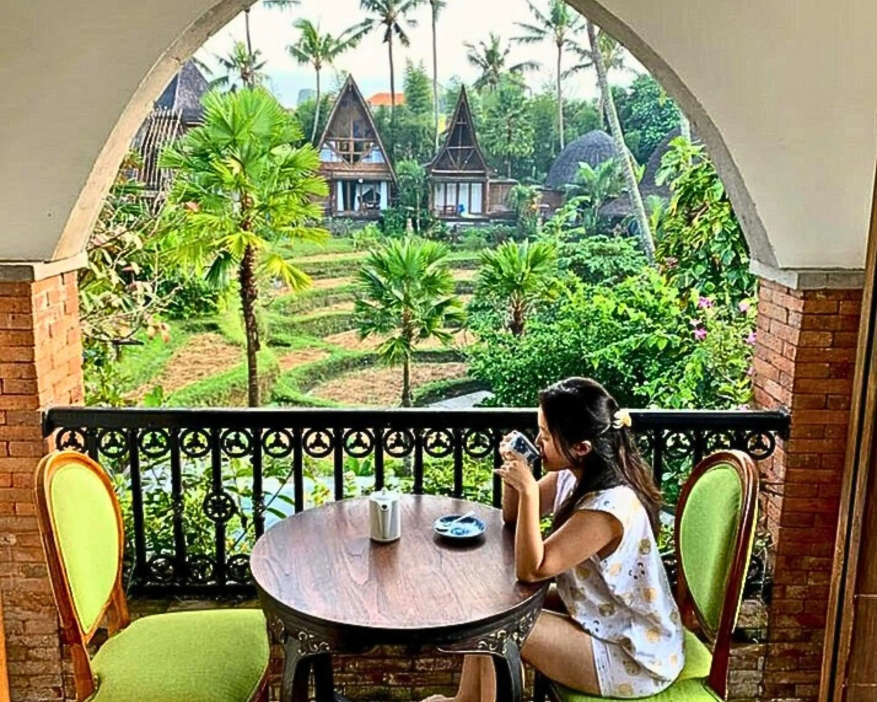 Property building in Menzel Ubud