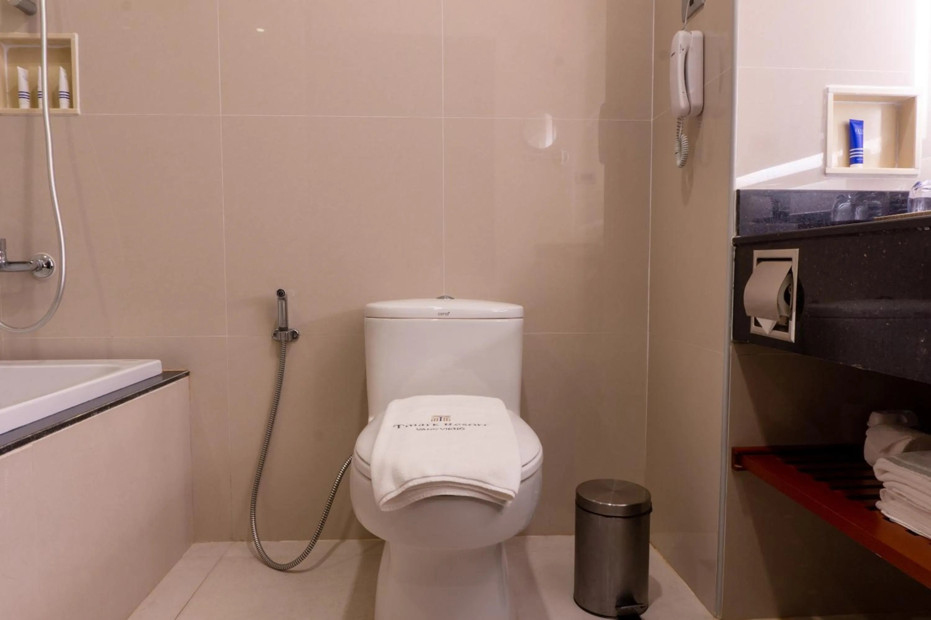 Toilet in Tmark Resort Vangvieng