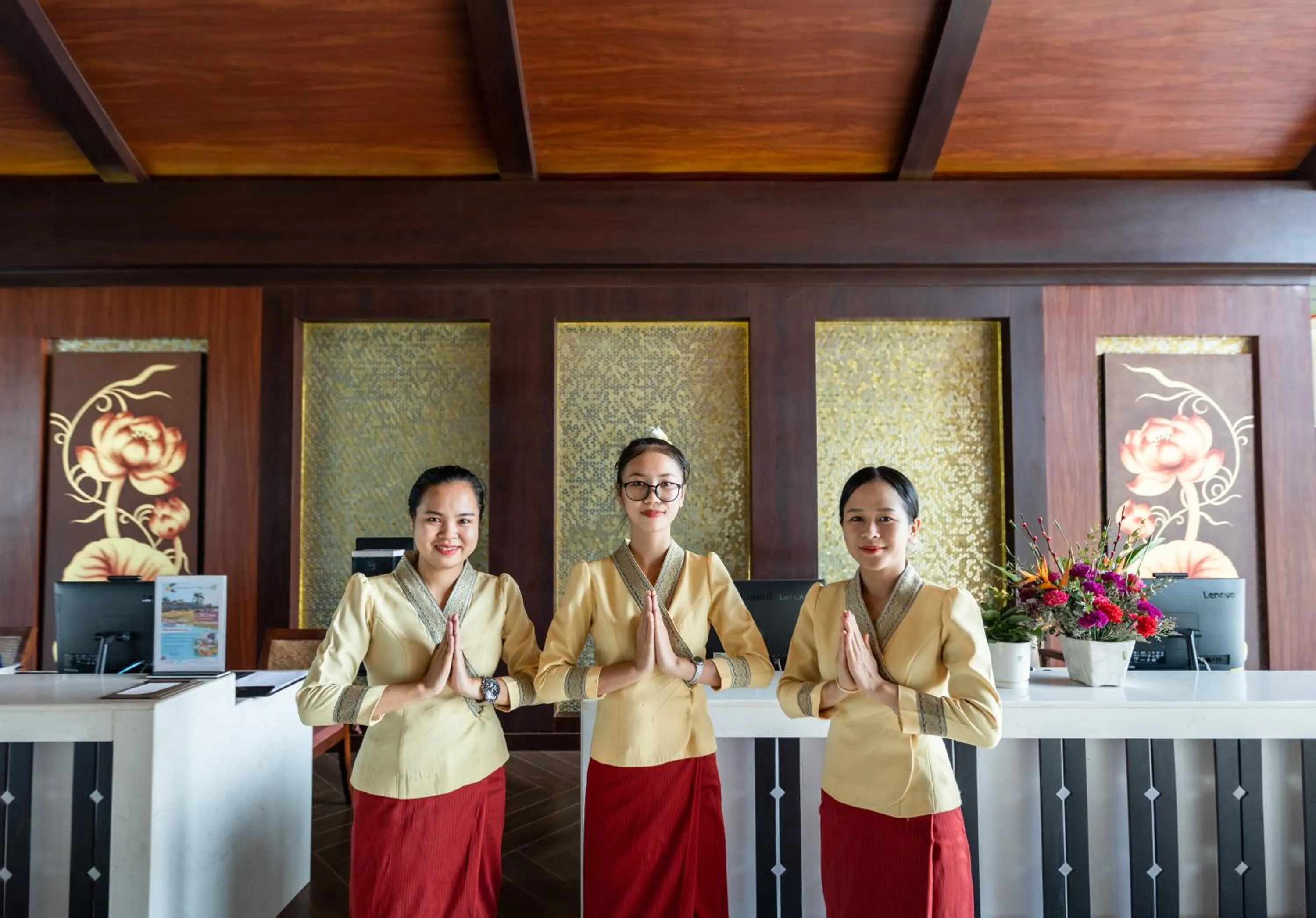 Staff in Tmark Resort Vangvieng