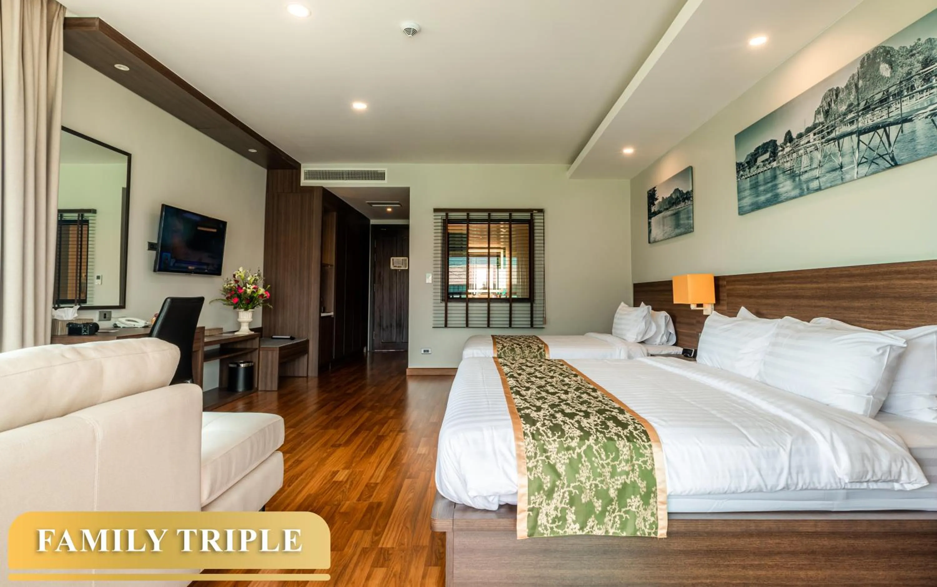 Photo of the whole room, Bed in Tmark Resort Vangvieng