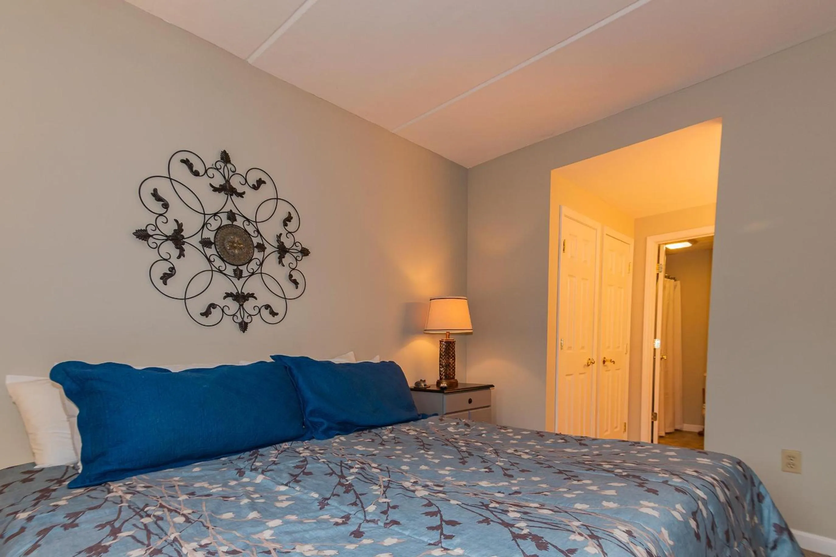 Bed in Gatlinburg Chateau Condo 506