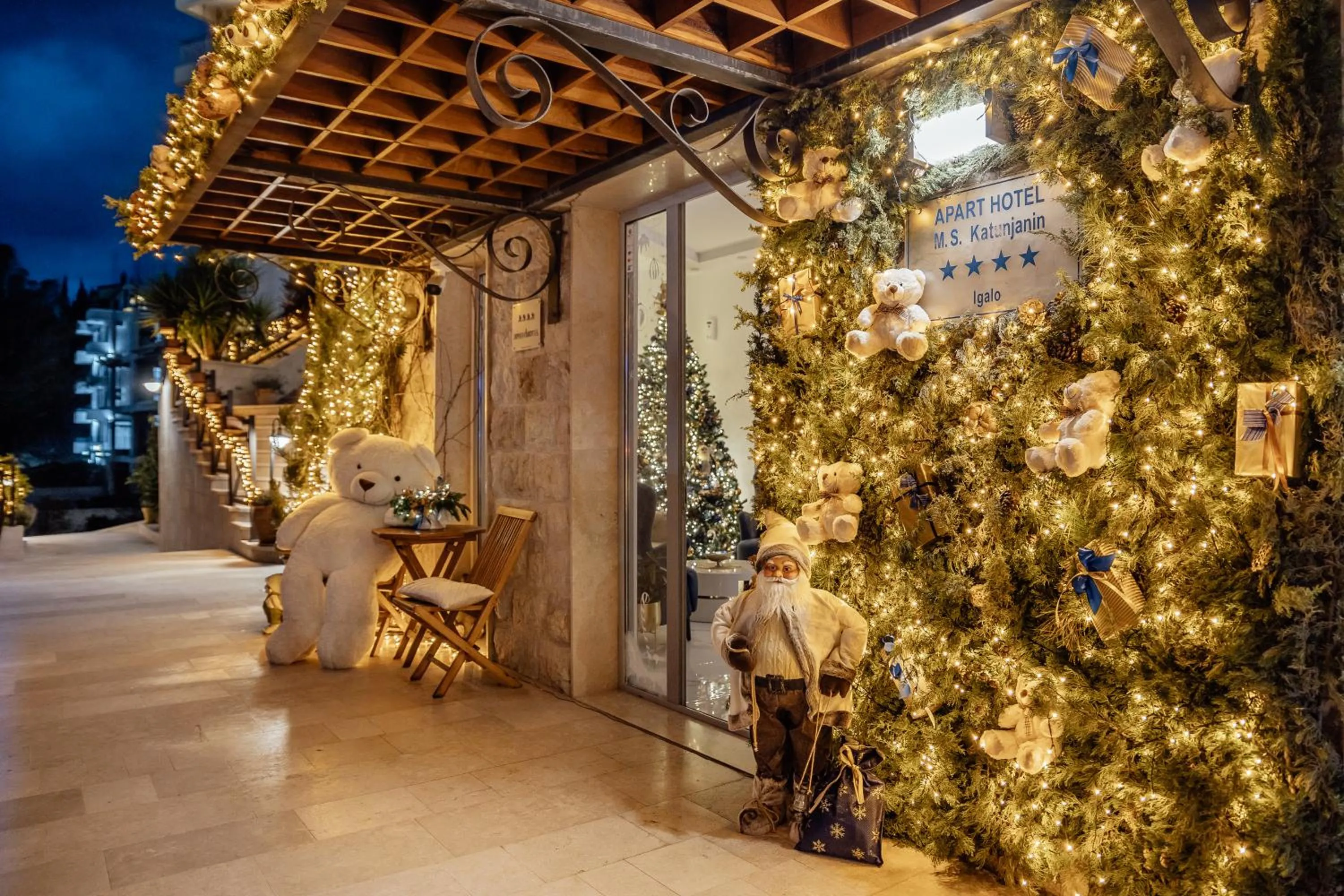 Property building in Apart hotel M S KATUNJANIN