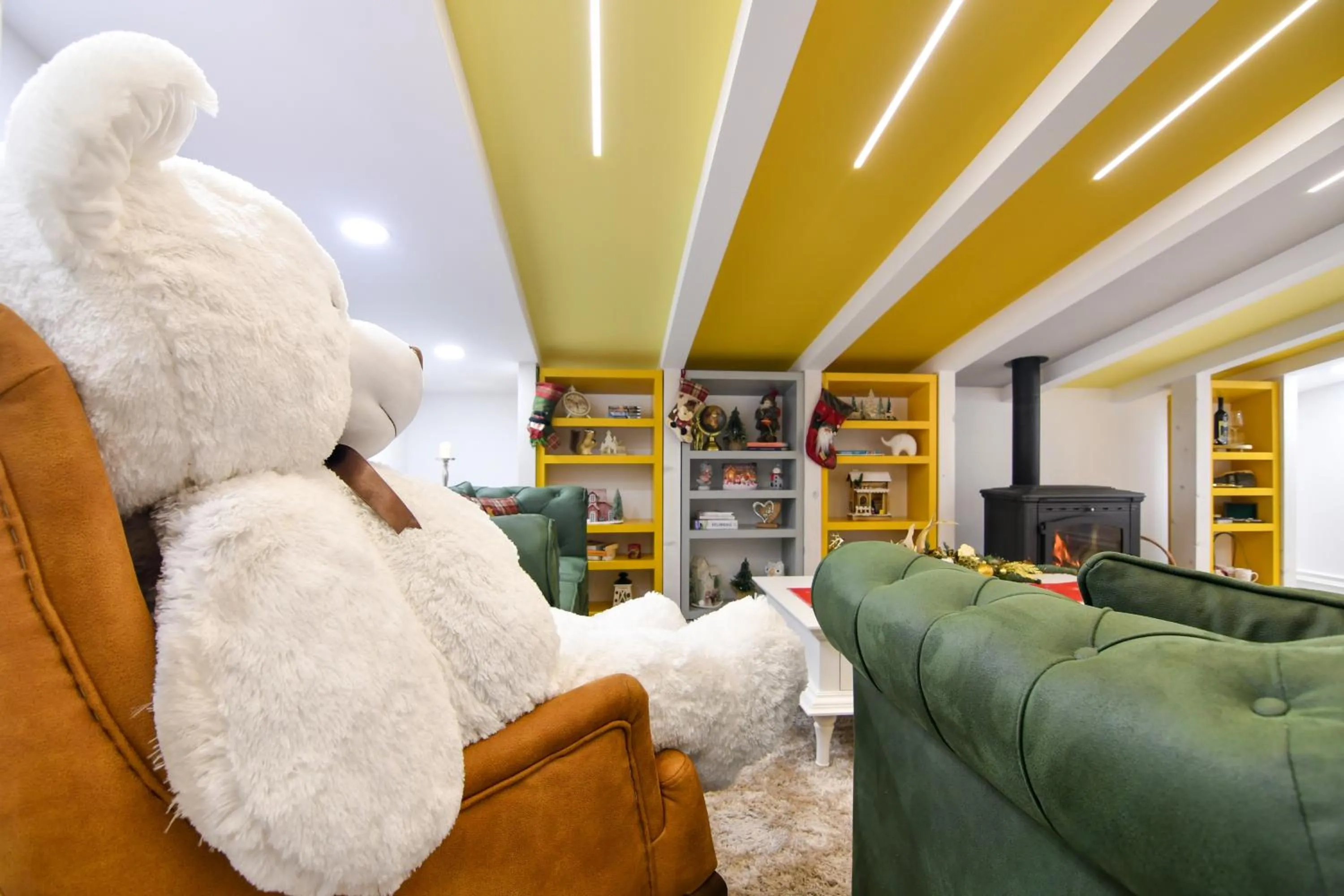 Decorative detail in Apart hotel M S KATUNJANIN