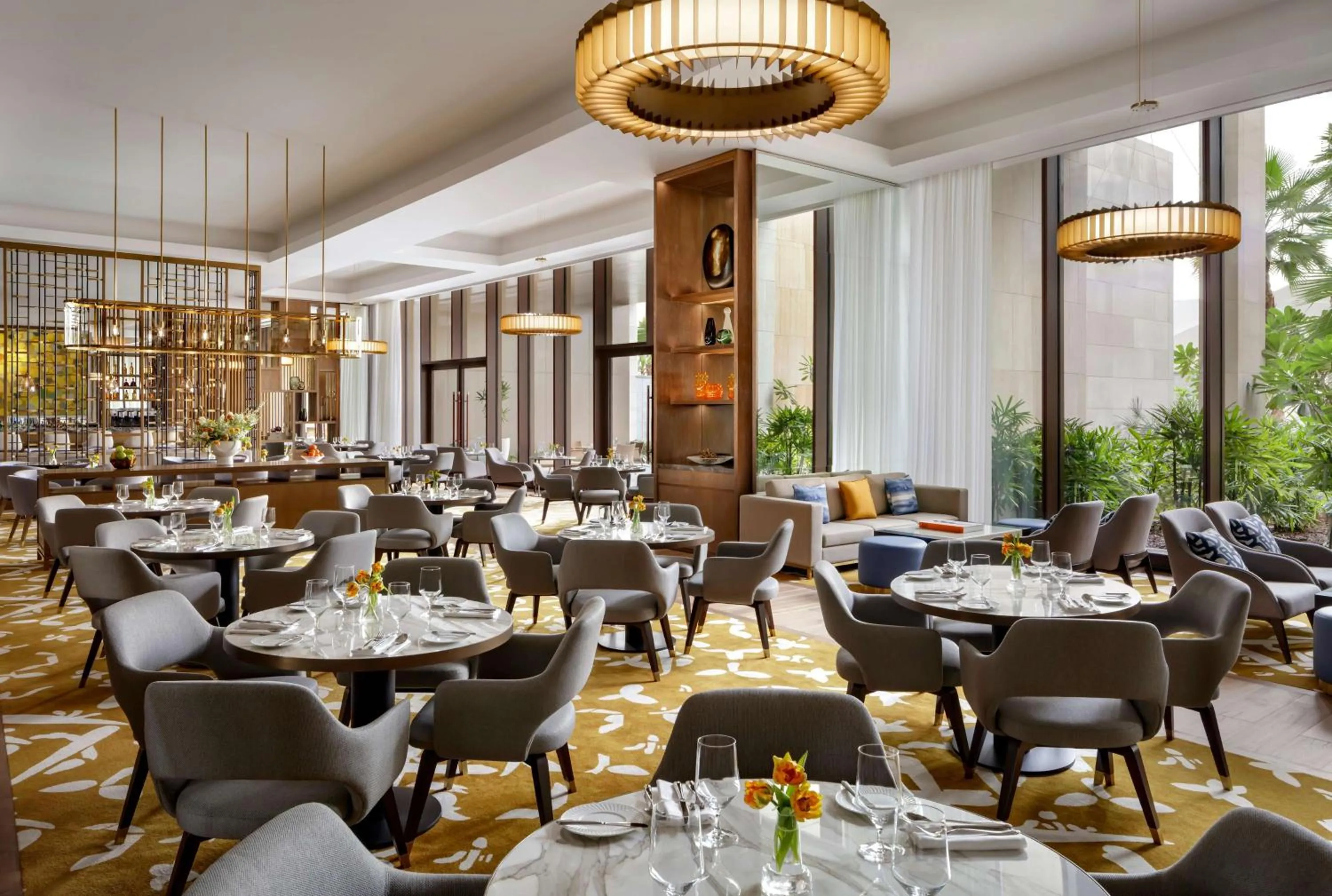 Lounge or bar in Atlantis The Royal