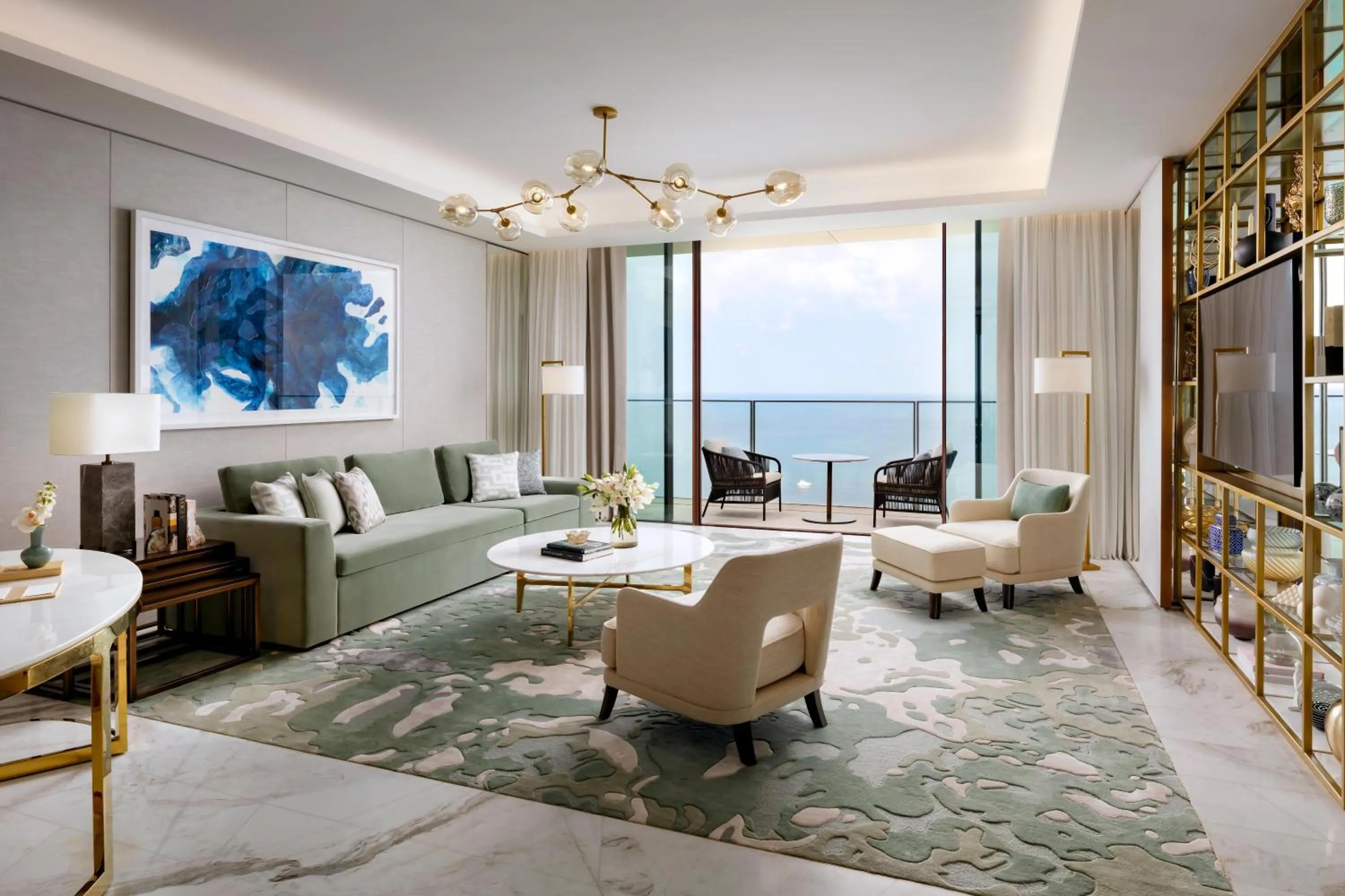 Photo of the whole room in Atlantis The Royal