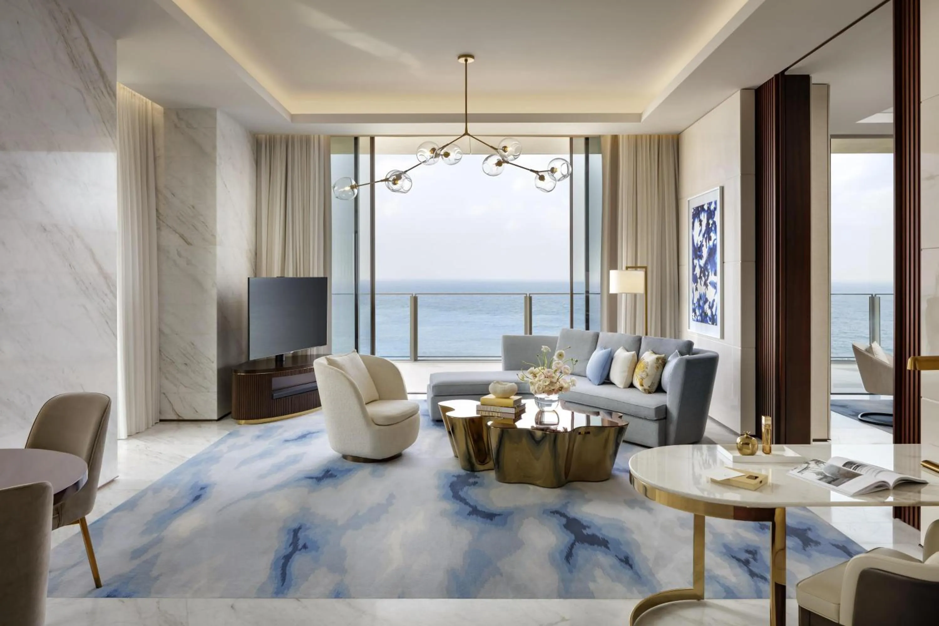 Photo of the whole room in Atlantis The Royal