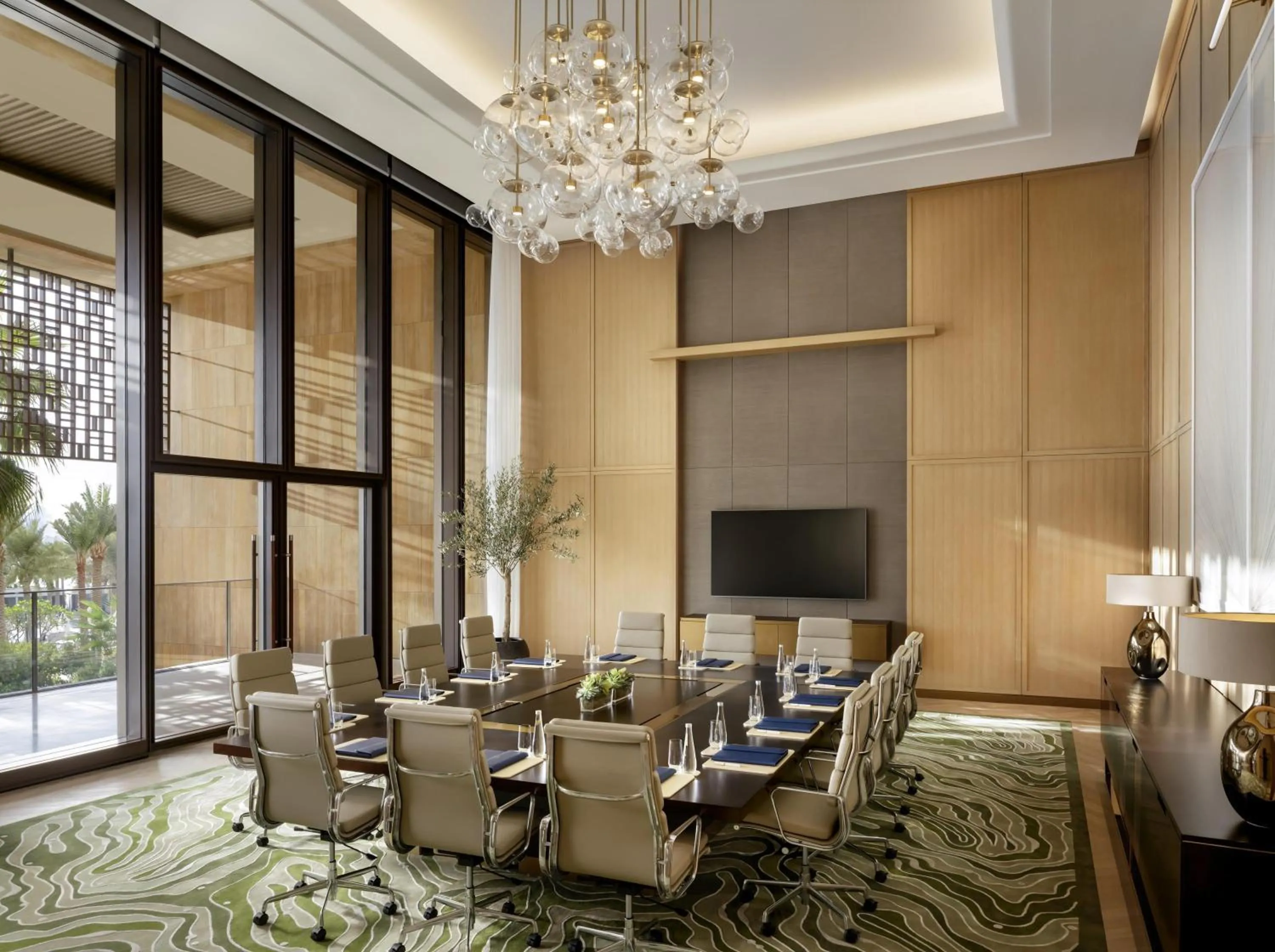 Business facilities in Atlantis The Royal