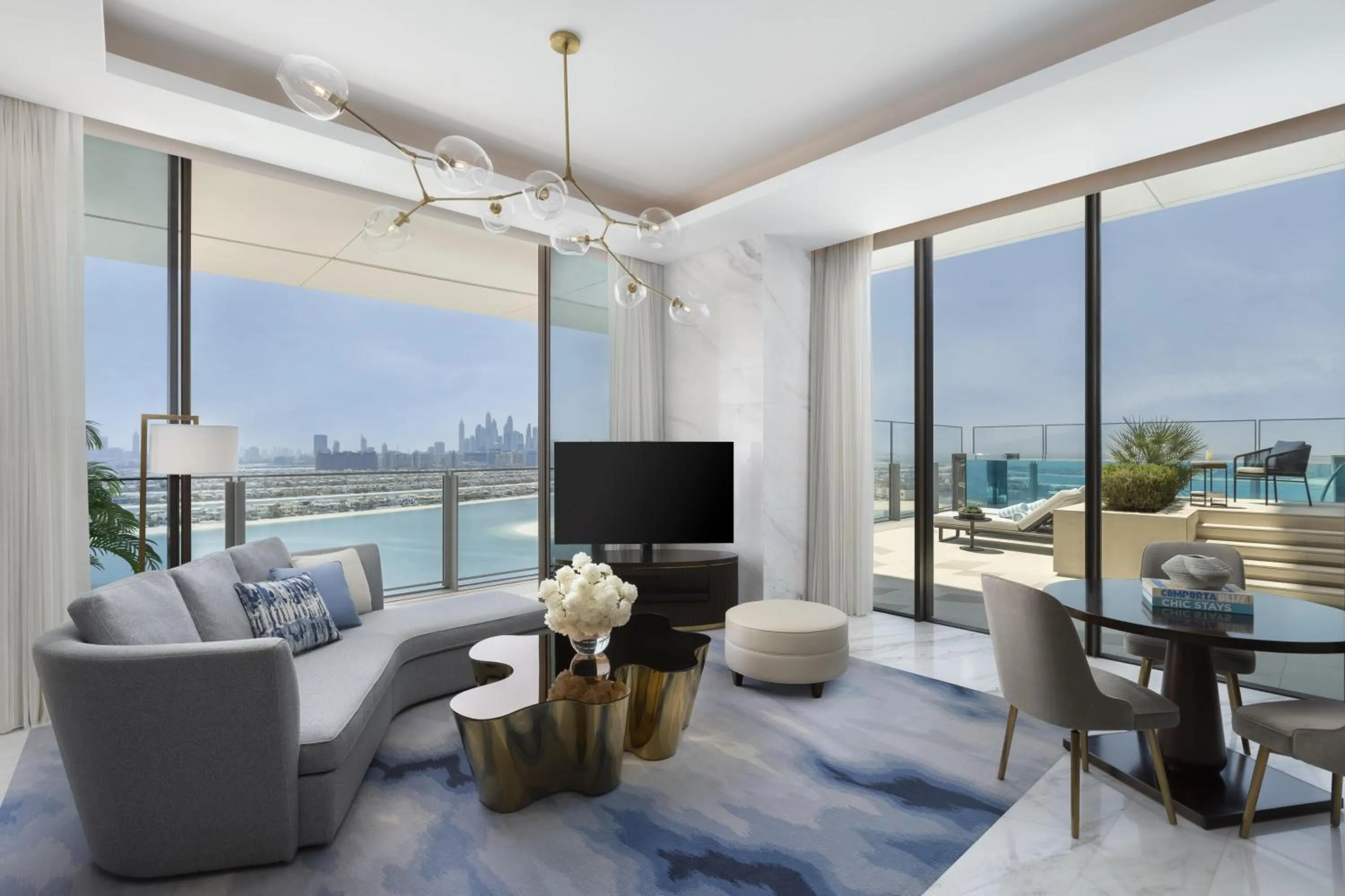 Other in Atlantis The Royal