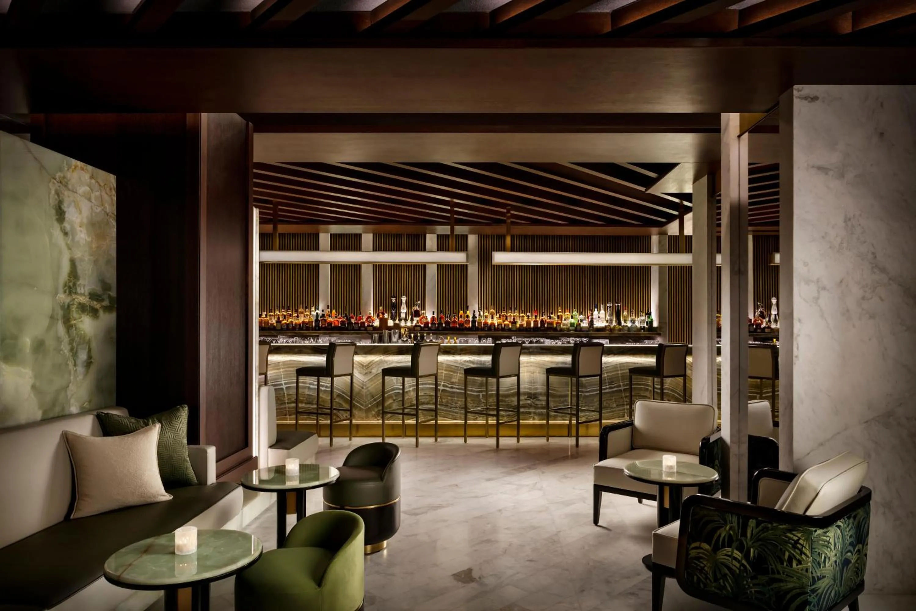 Restaurant/places to eat in Atlantis The Royal