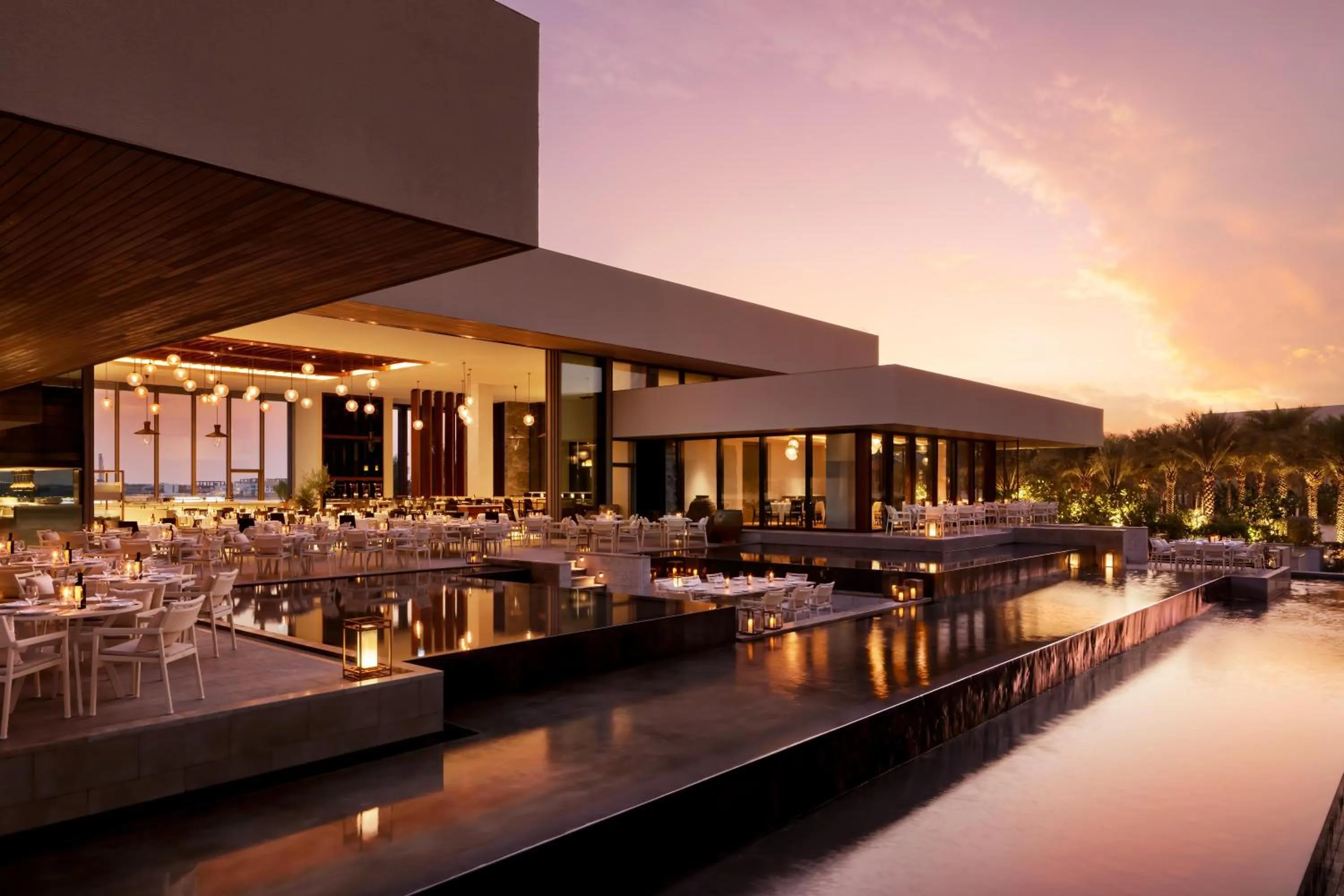 Restaurant/places to eat in Atlantis The Royal