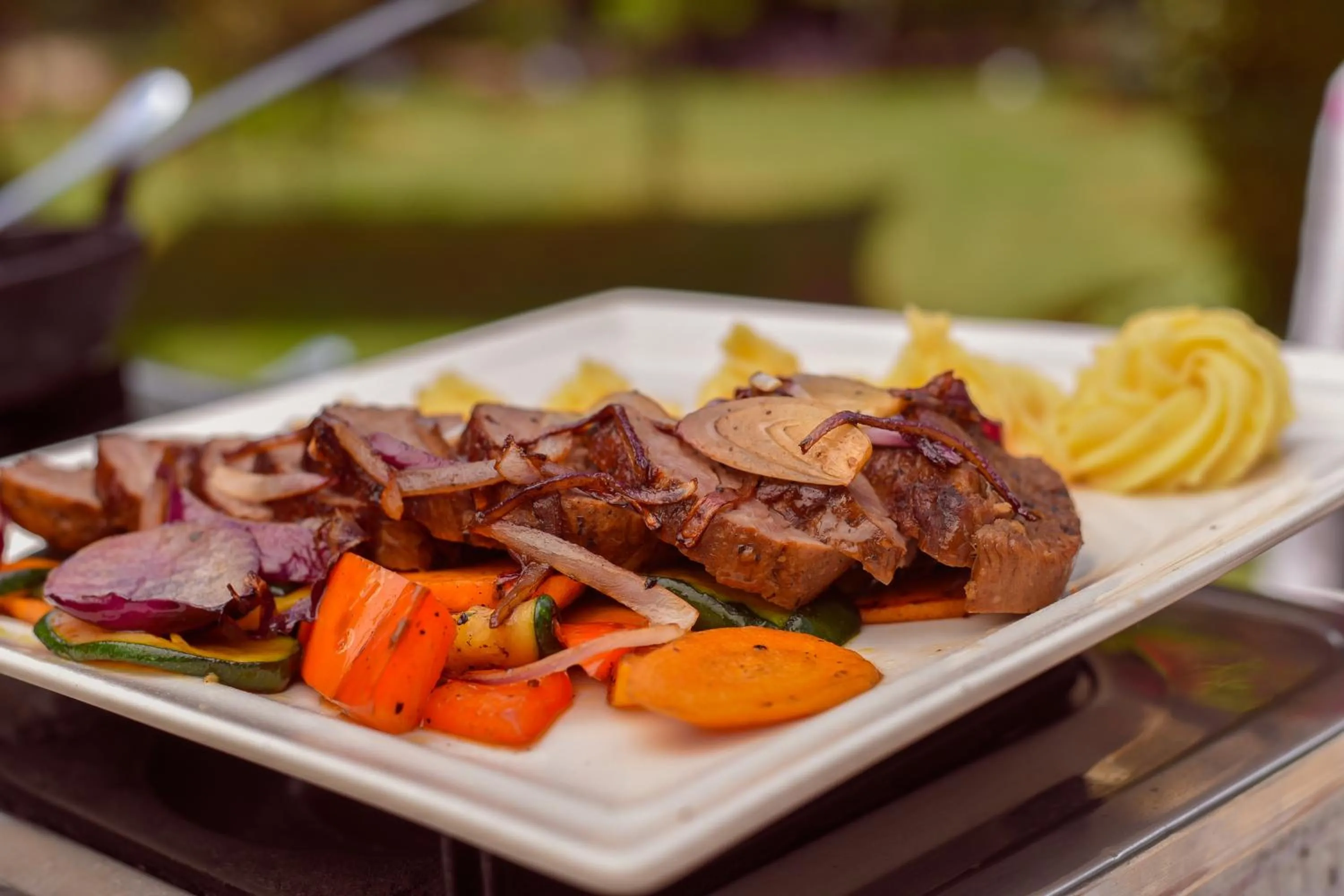 Food in Falcon Heights Hotel