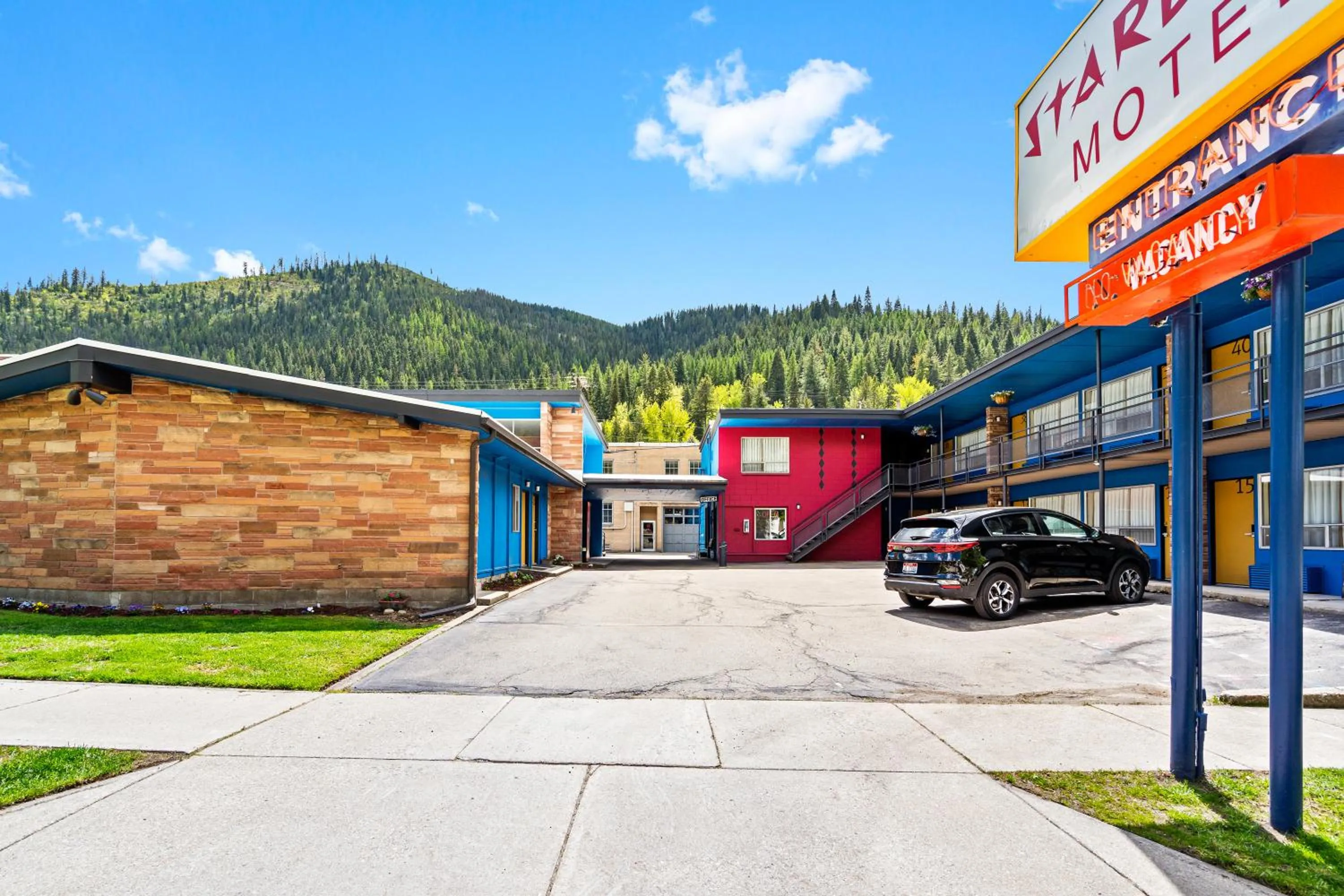 Property building in Stardust Motel Wallace