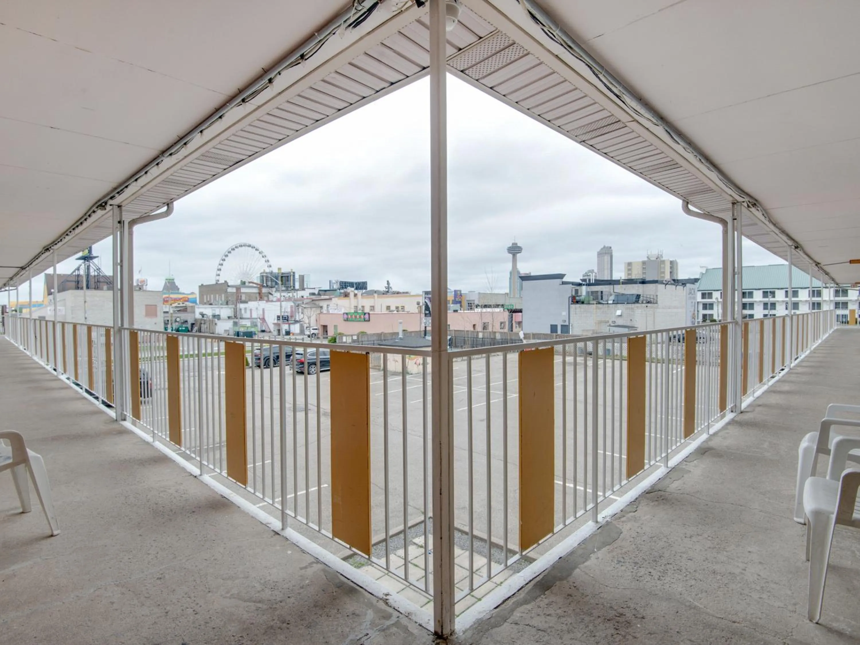 Balcony/Terrace in Falls Inn Near Casino Niagara By OYO