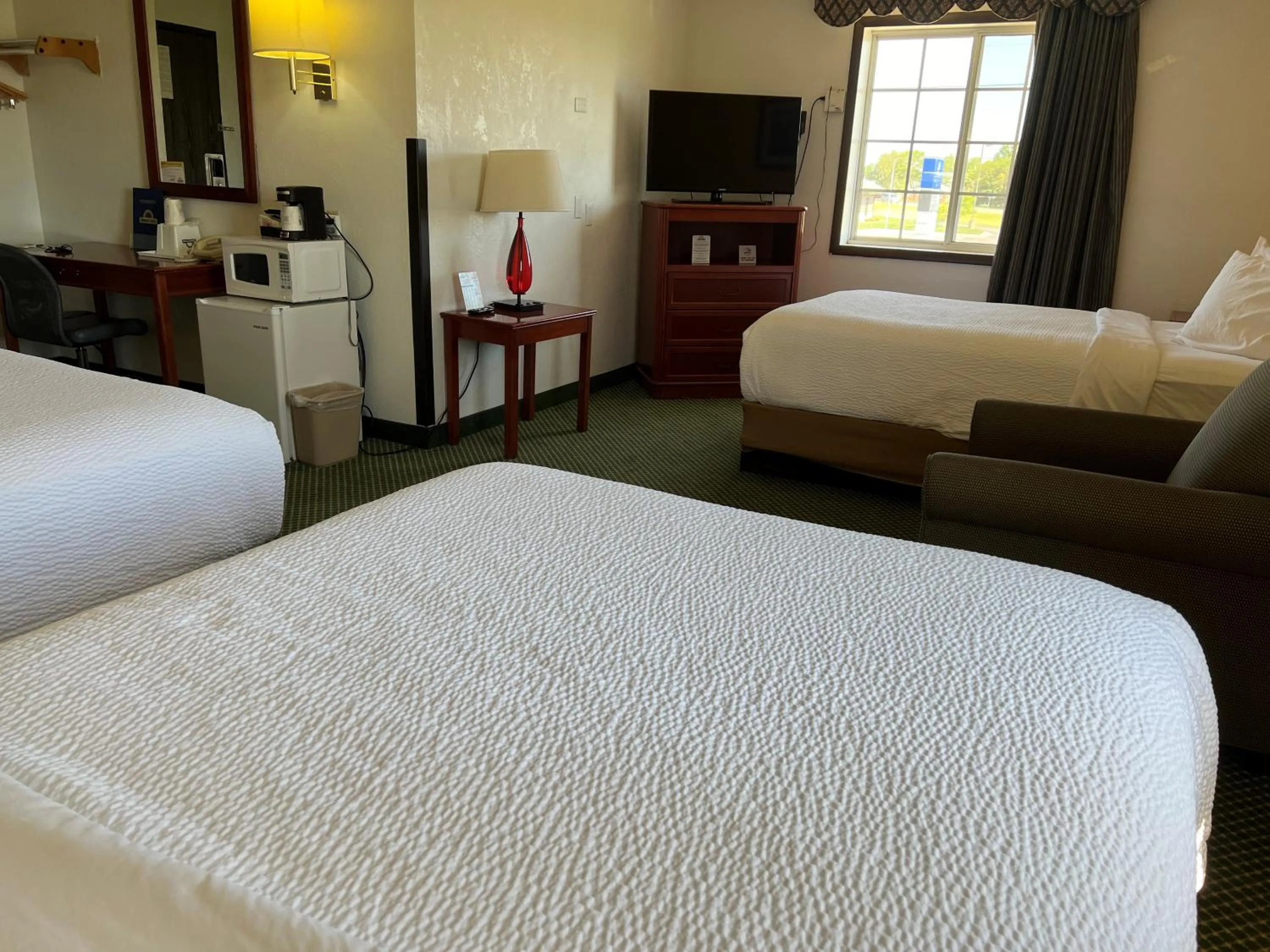 Bed in Days Inn by Wyndham Great Bend