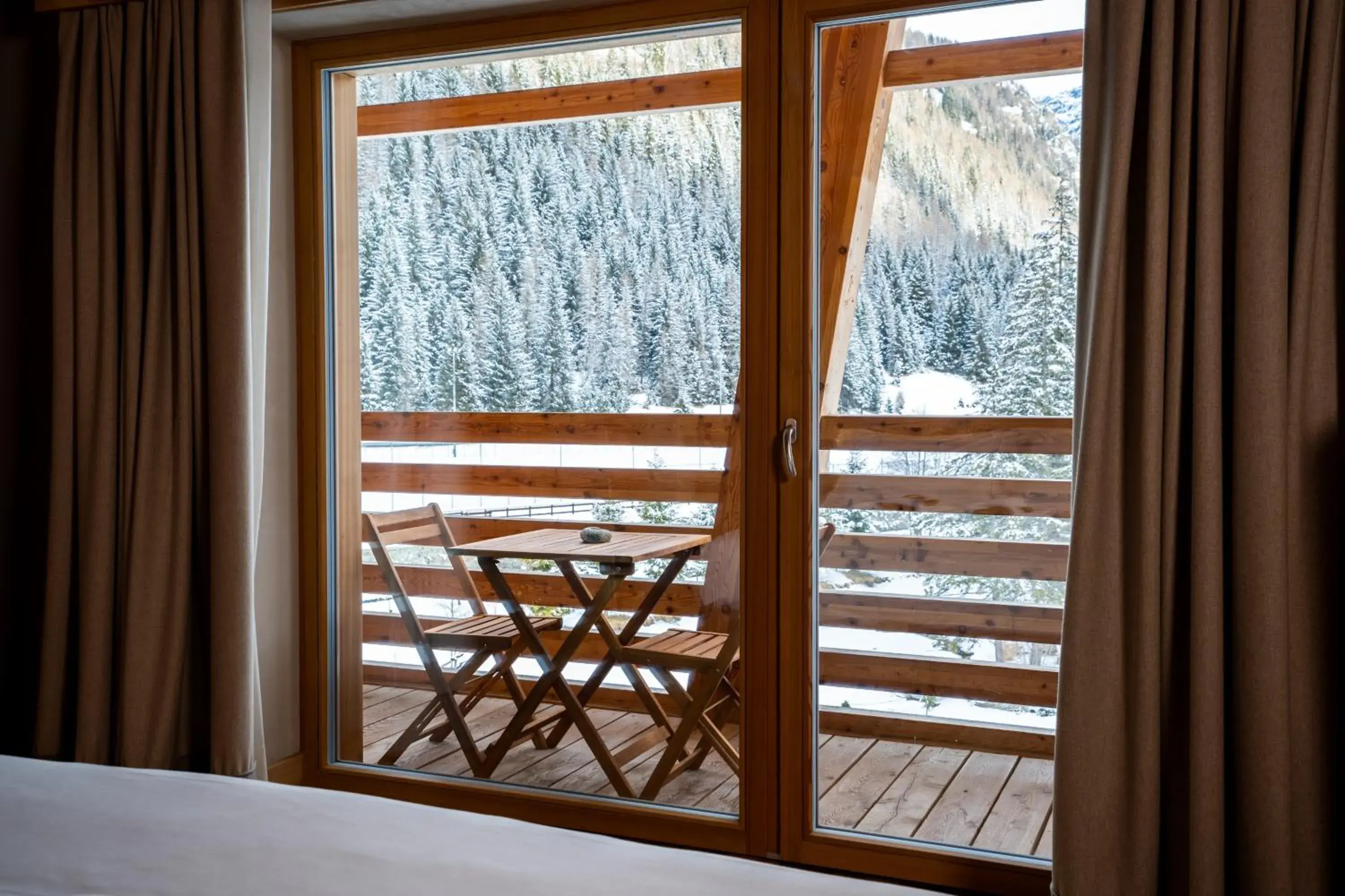 Superior Double Room in Au Charmant Petit Lac - Ecohotel Parc & Spa Superior Double Room in Au Charmant Petit Lac - Ecohotel Parc & Spa