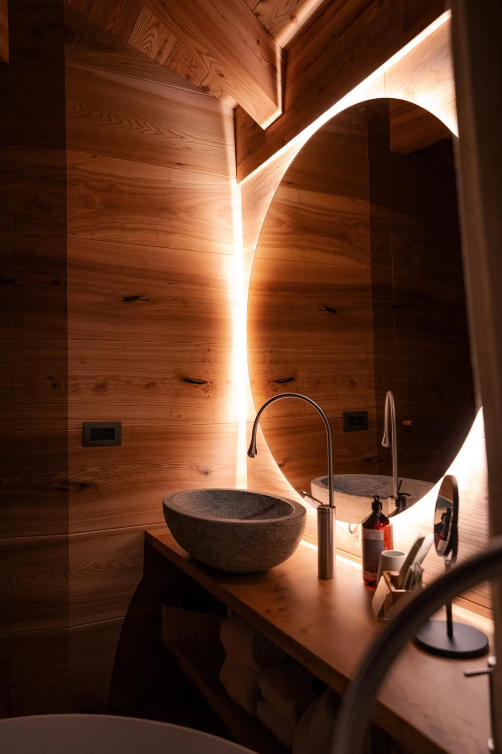 Bathroom in Au Charmant Petit Lac - Ecohotel Parc & Spa