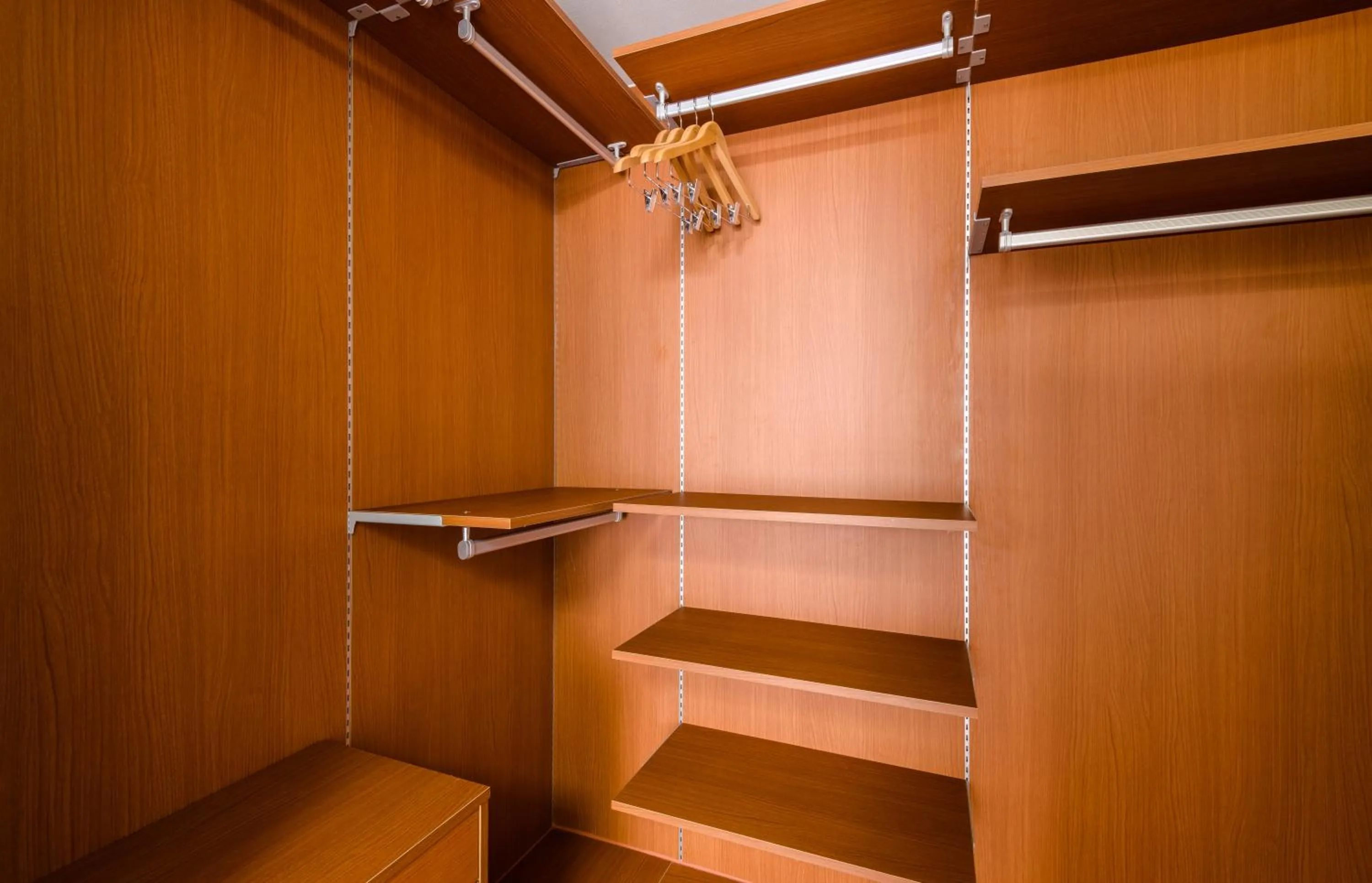 Decorative detail in Seaside Arden