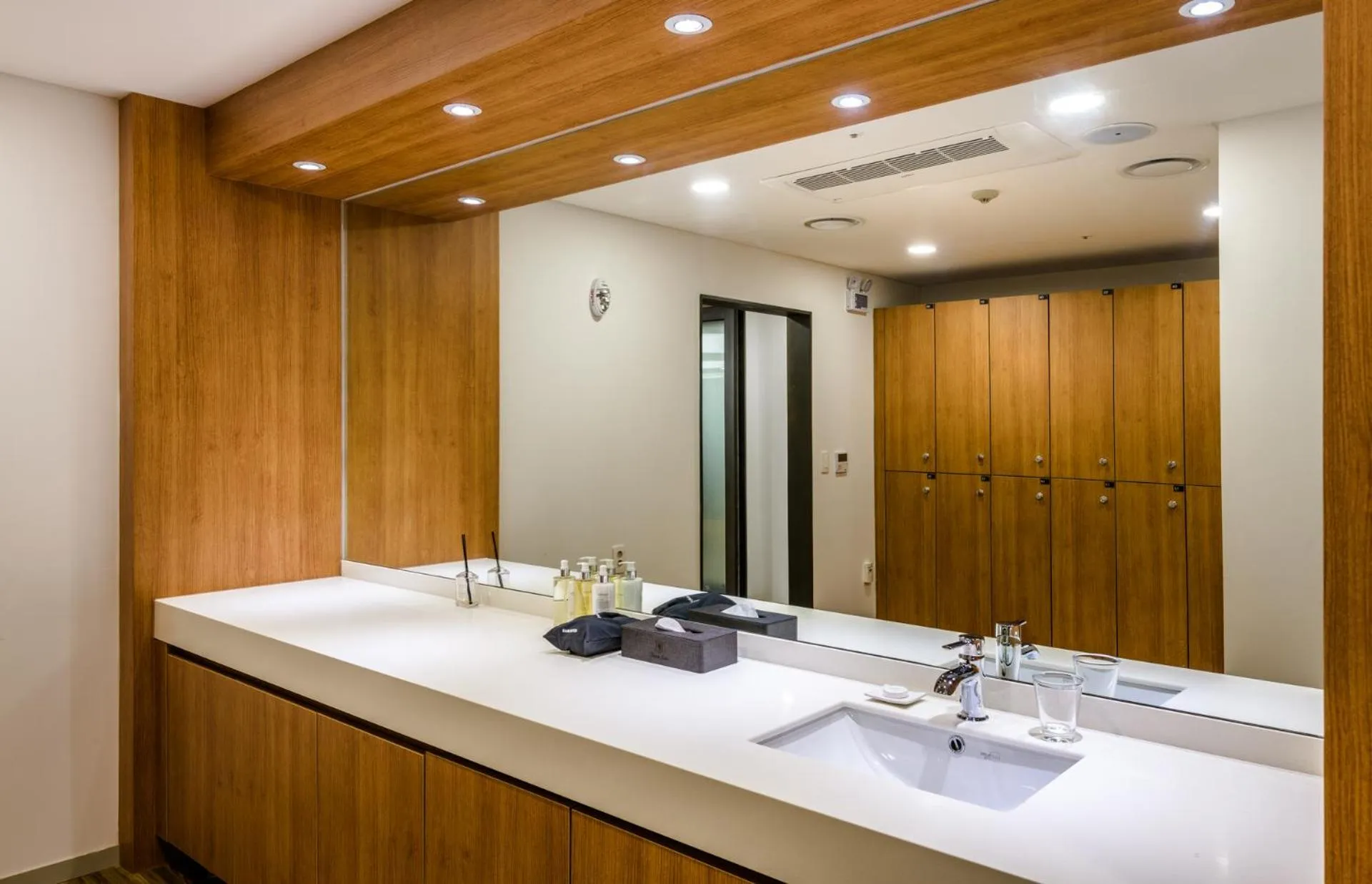 Property building in Seaside Arden