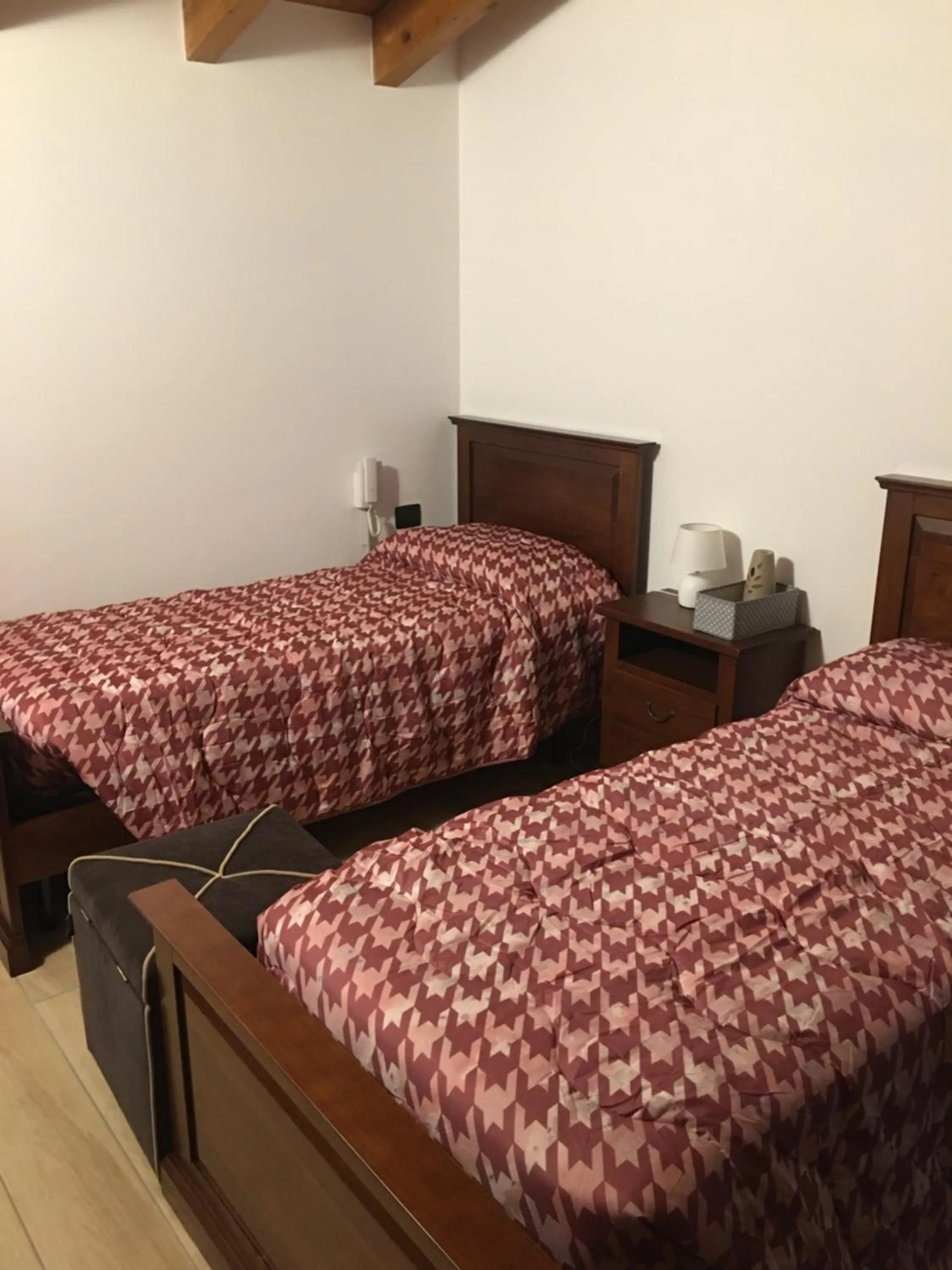 Bed in B & B Lmc LA MADONNINA CHALET