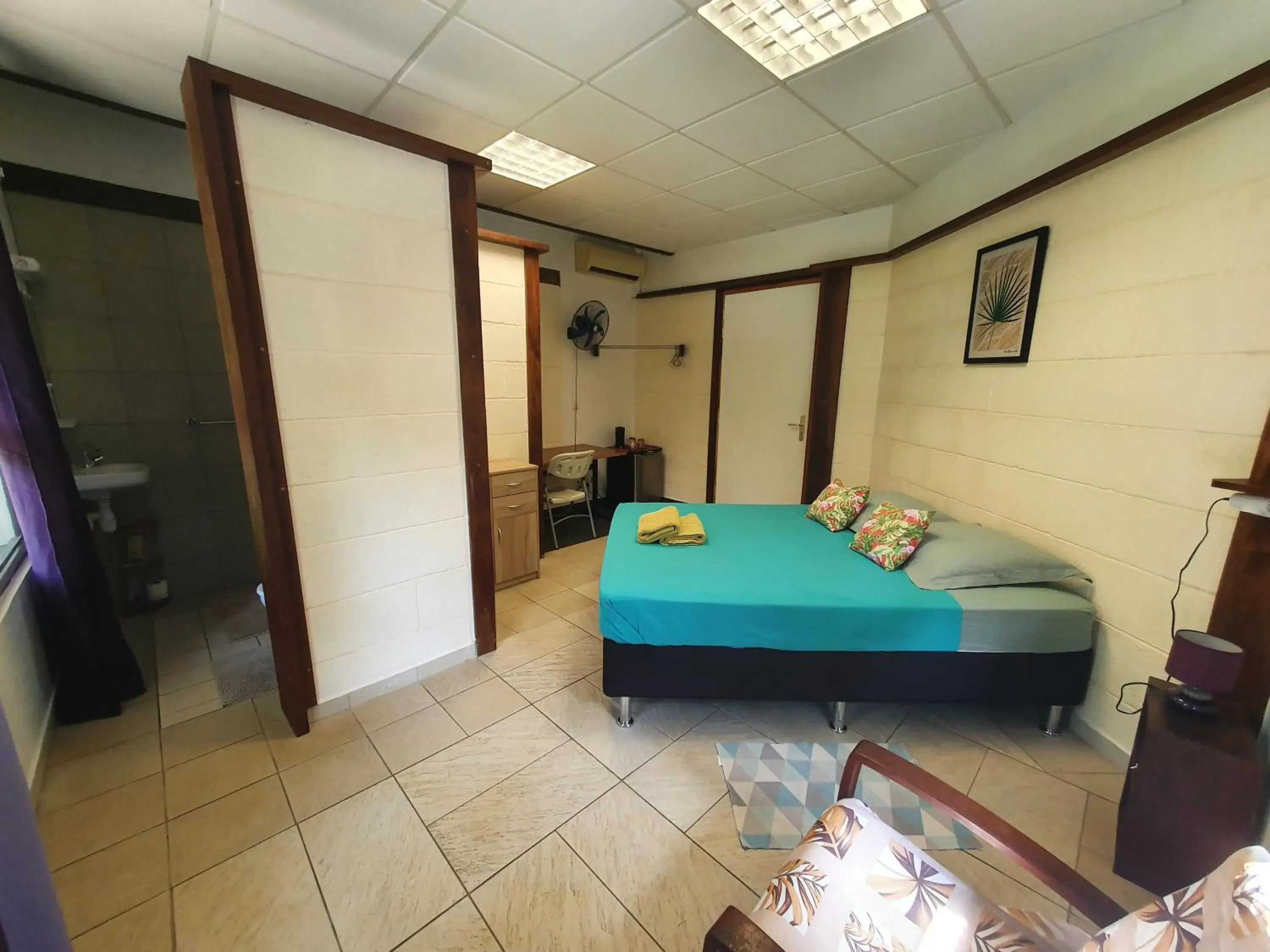 Double Room with Private Bathroom in Residence Vainau Moorea Double Room with Private Bathroom in Residence Vainau Moorea