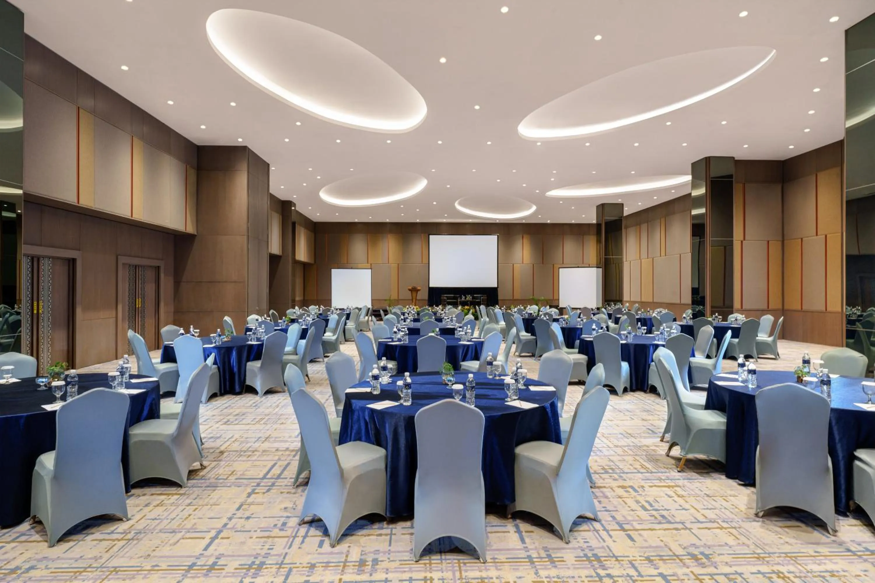 Meeting/conference room in Golden Tulip Springhill Lampung