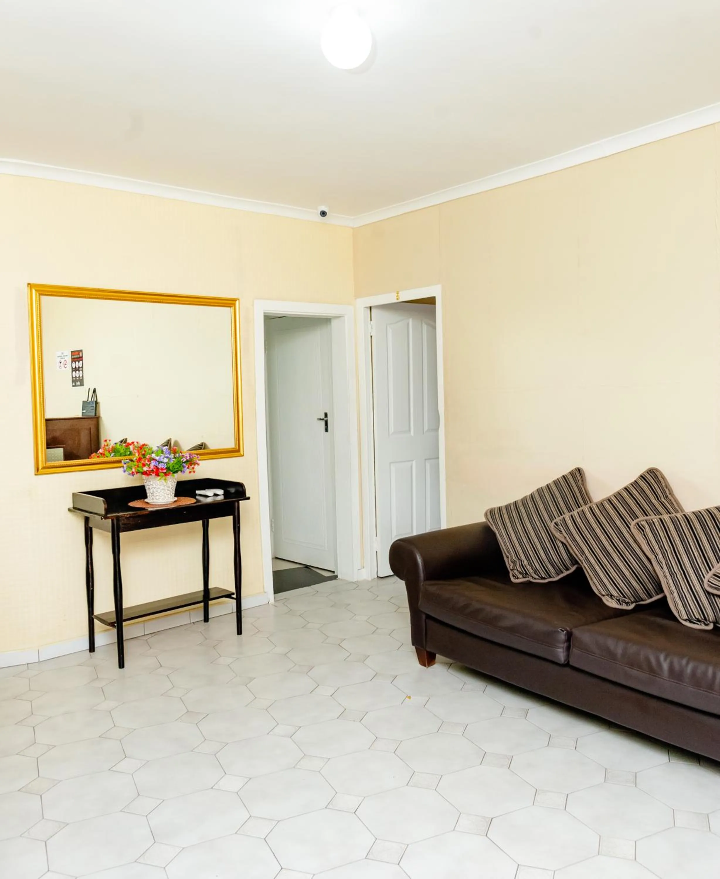 Seating area in Nkosazana Guest House