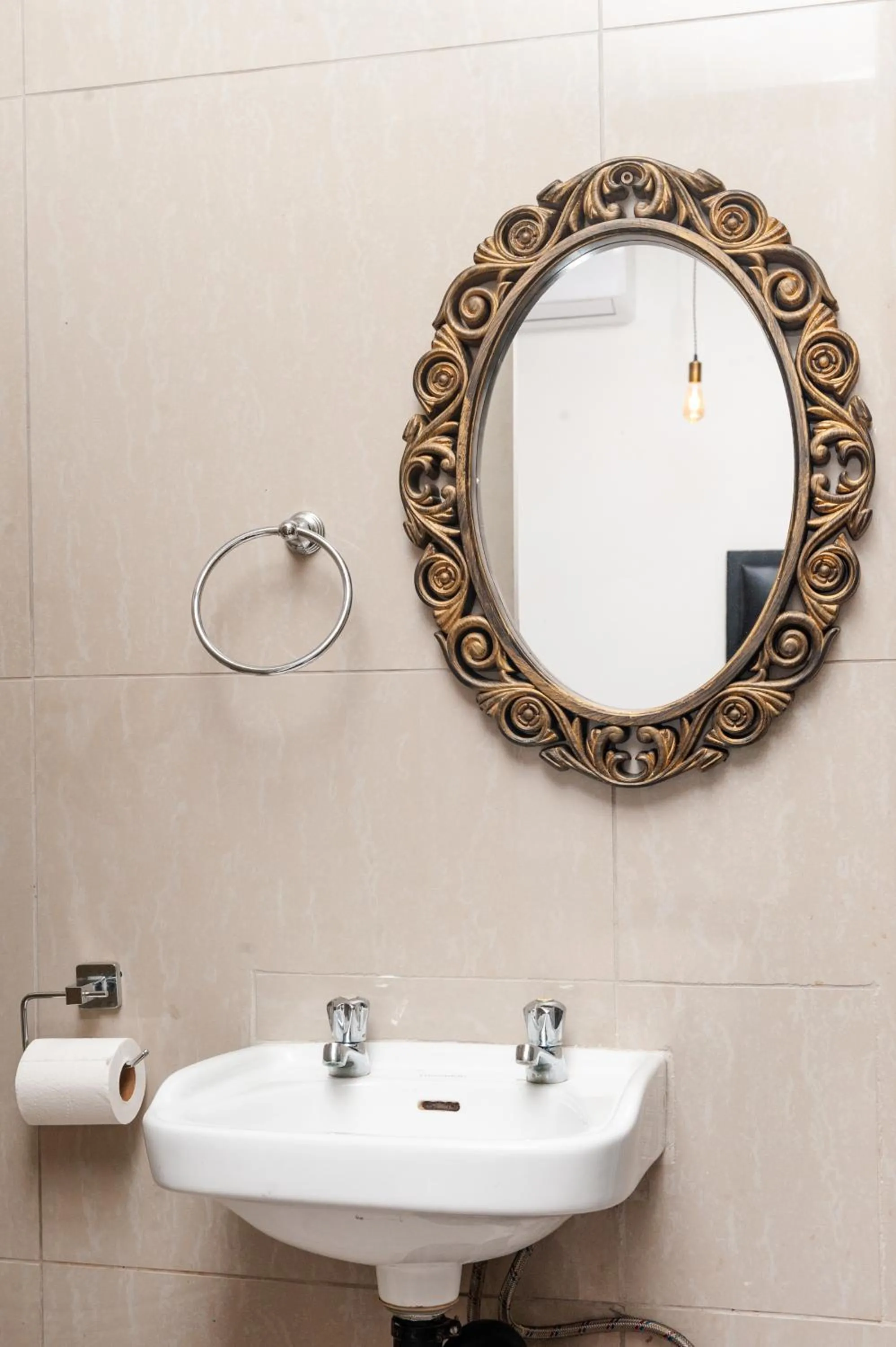 Bathroom in Nkosazana Guest House