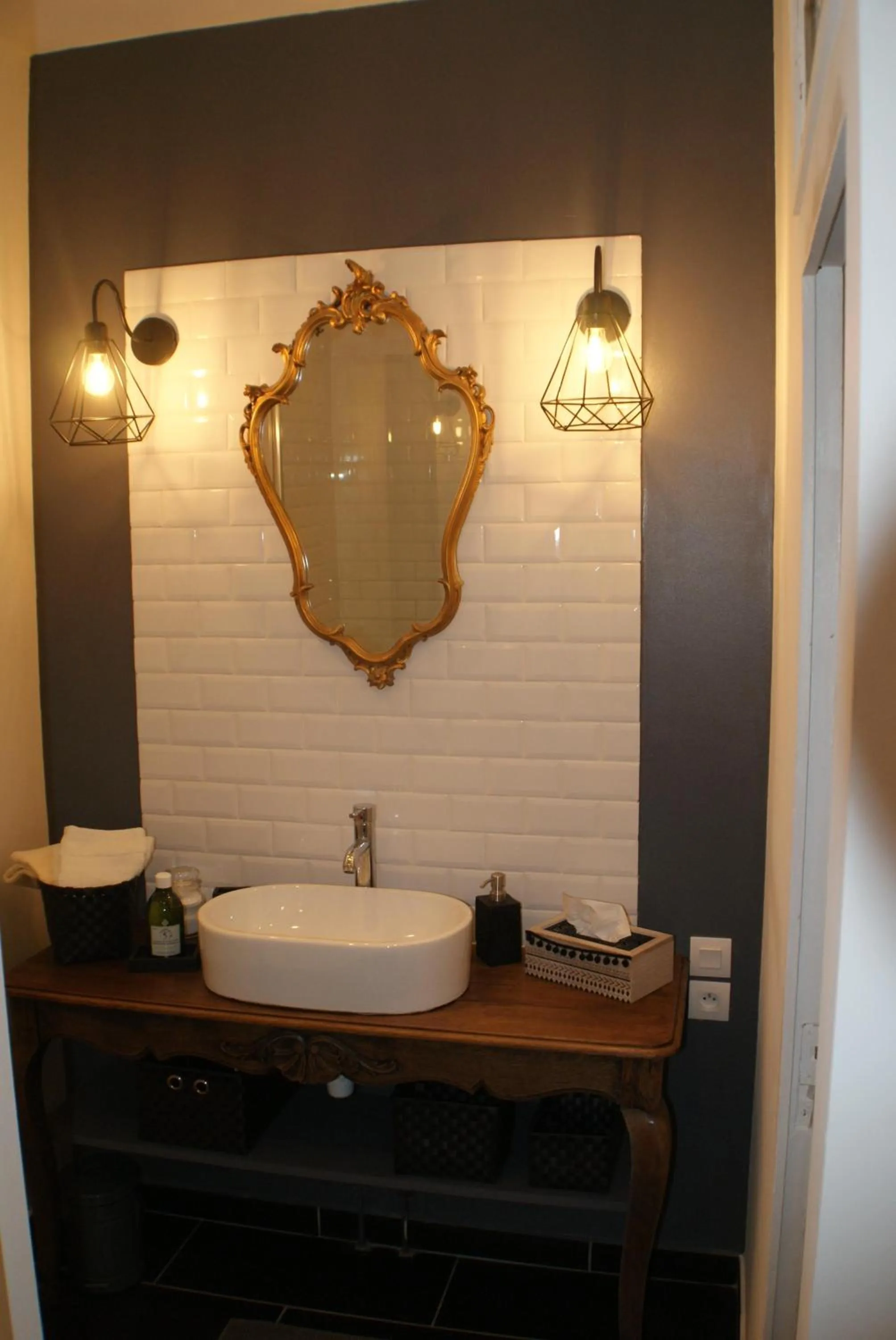 Bathroom in Le Chateau de la Barre