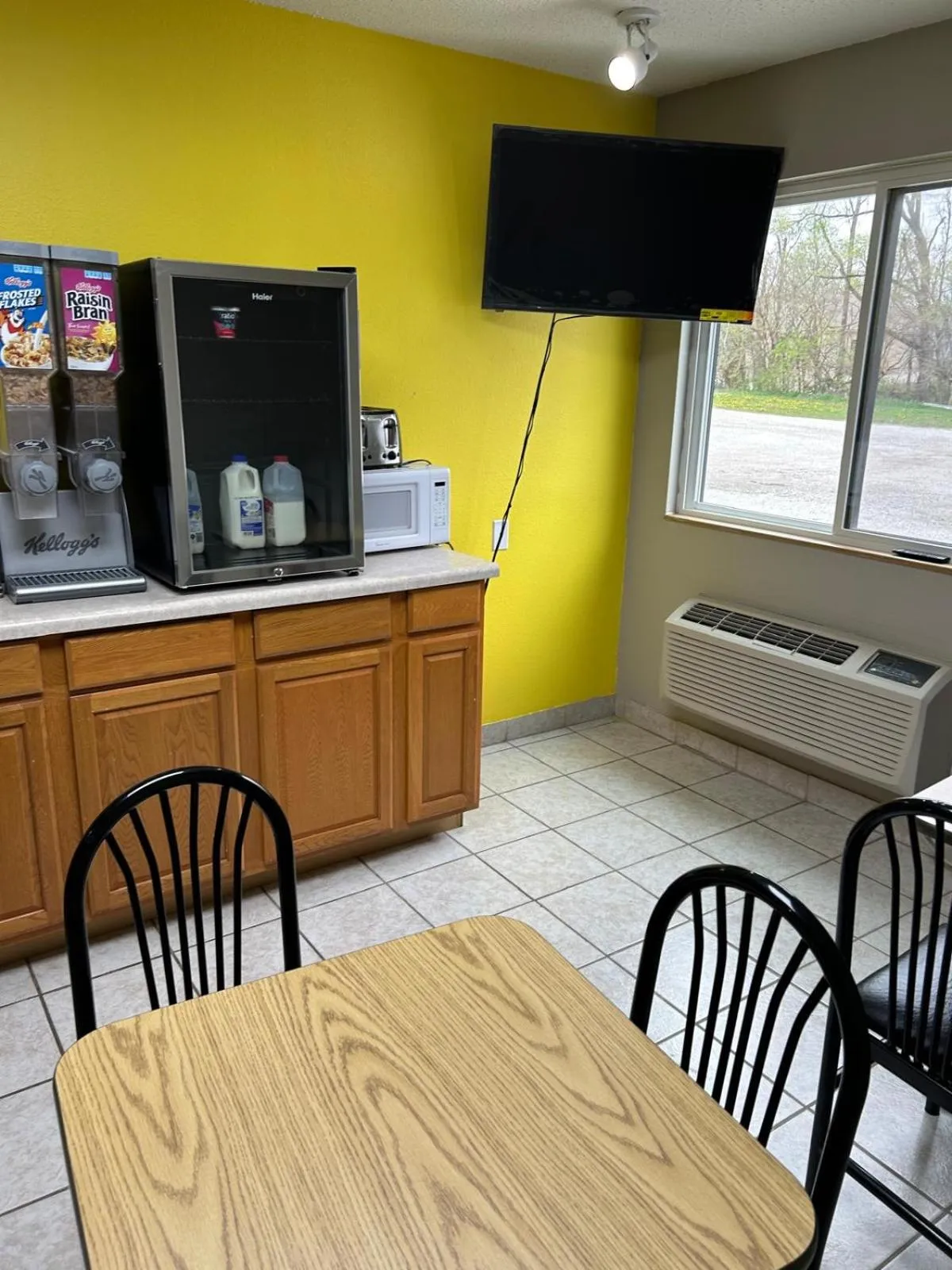 Breakfast in Super 8 by Wyndham Blair