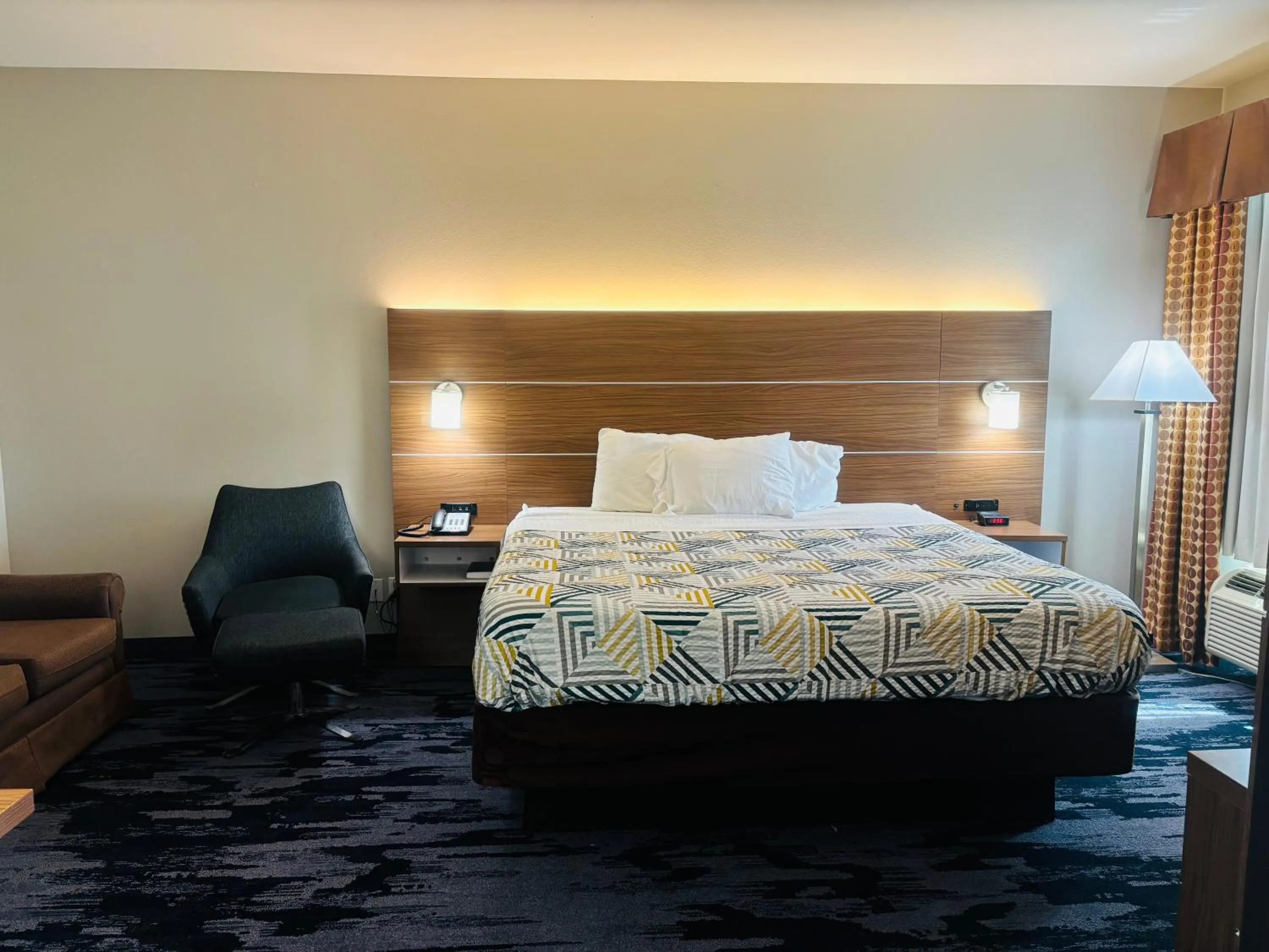 Bed in Rodeway Inn & Suites Winnfield