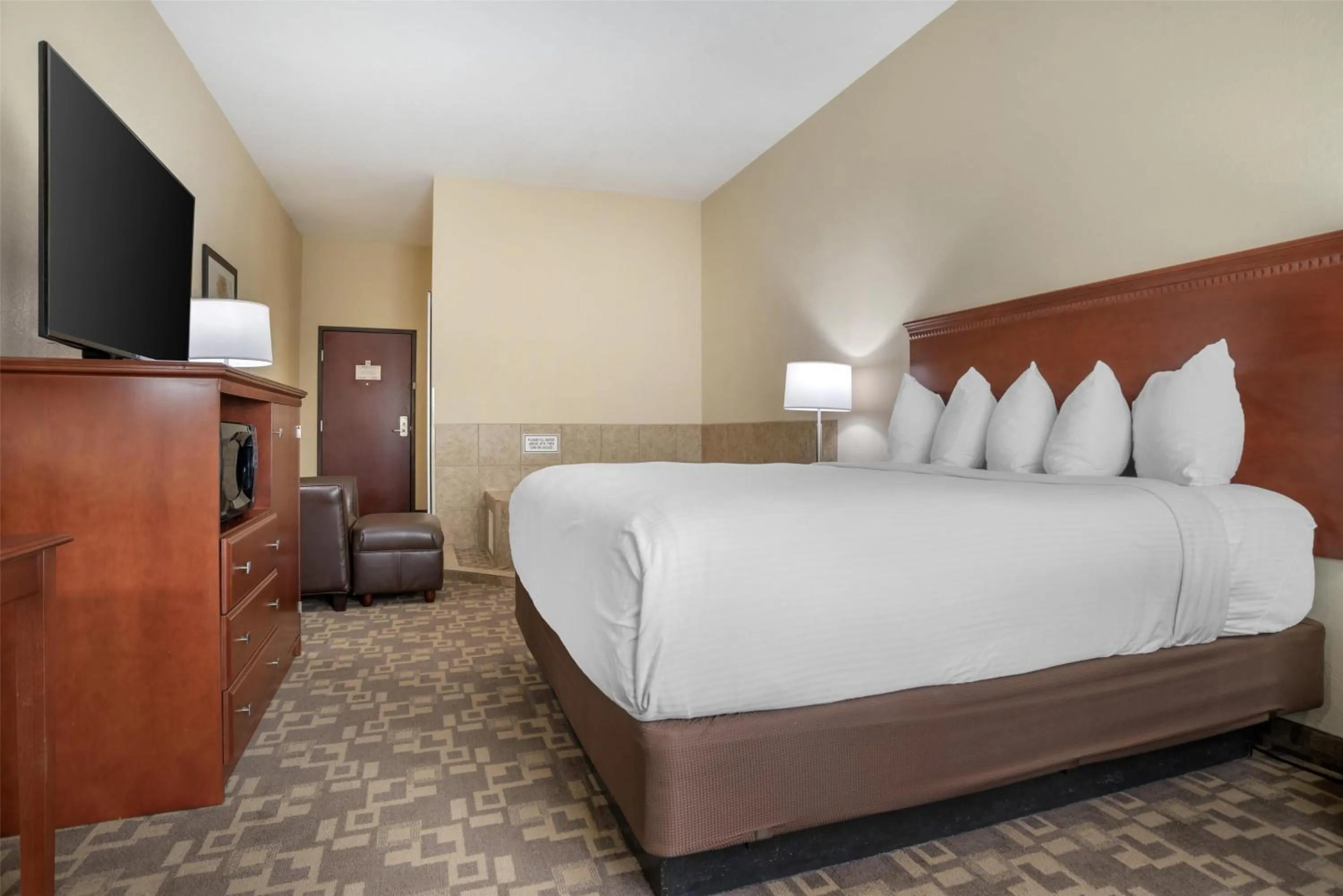 Bedroom, Bed in Best Western Opp Inn