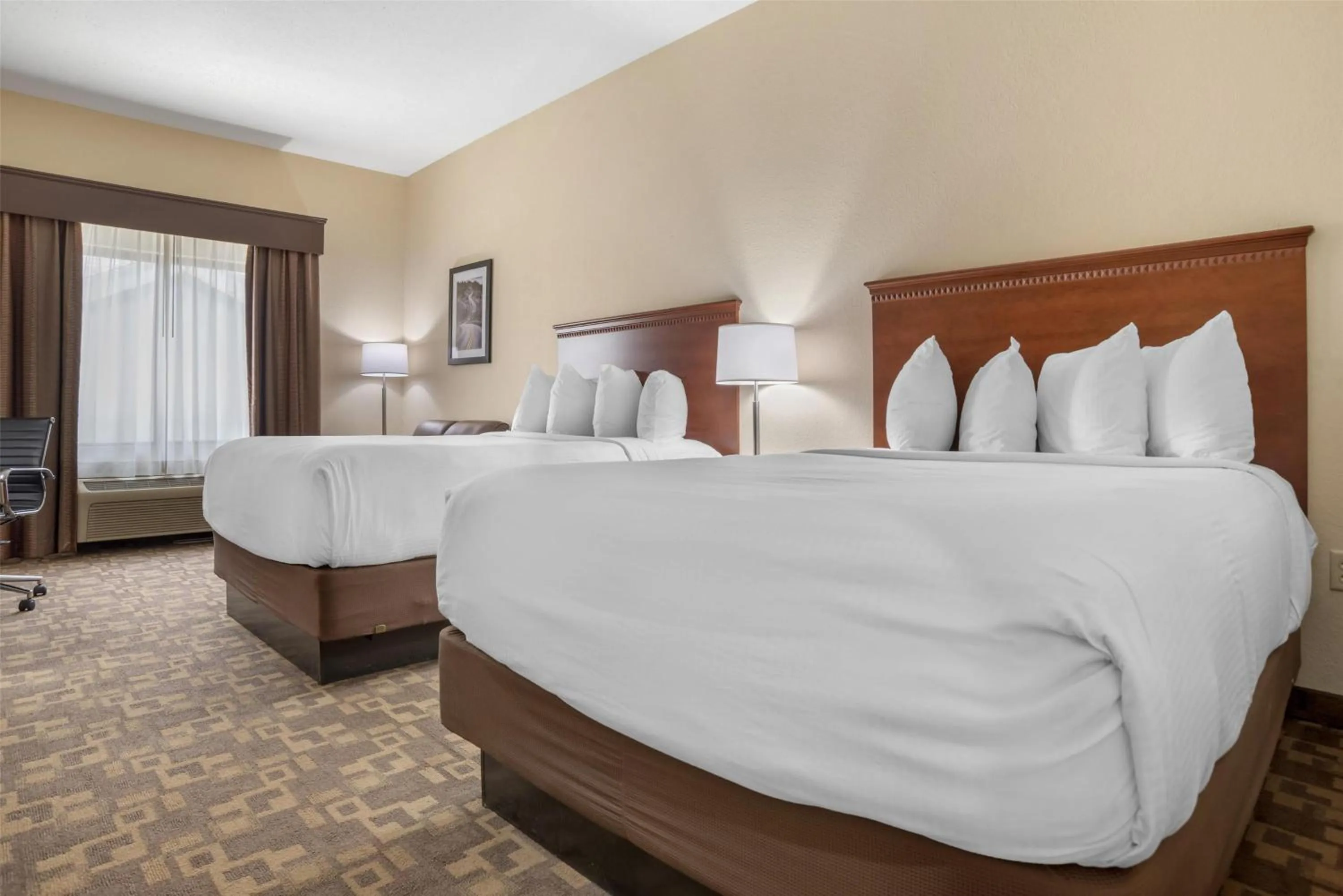 Bedroom, Bed in Best Western Opp Inn