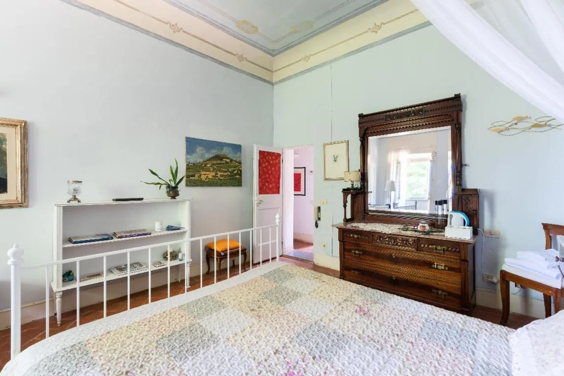 Bed in Villa il Rossignolo