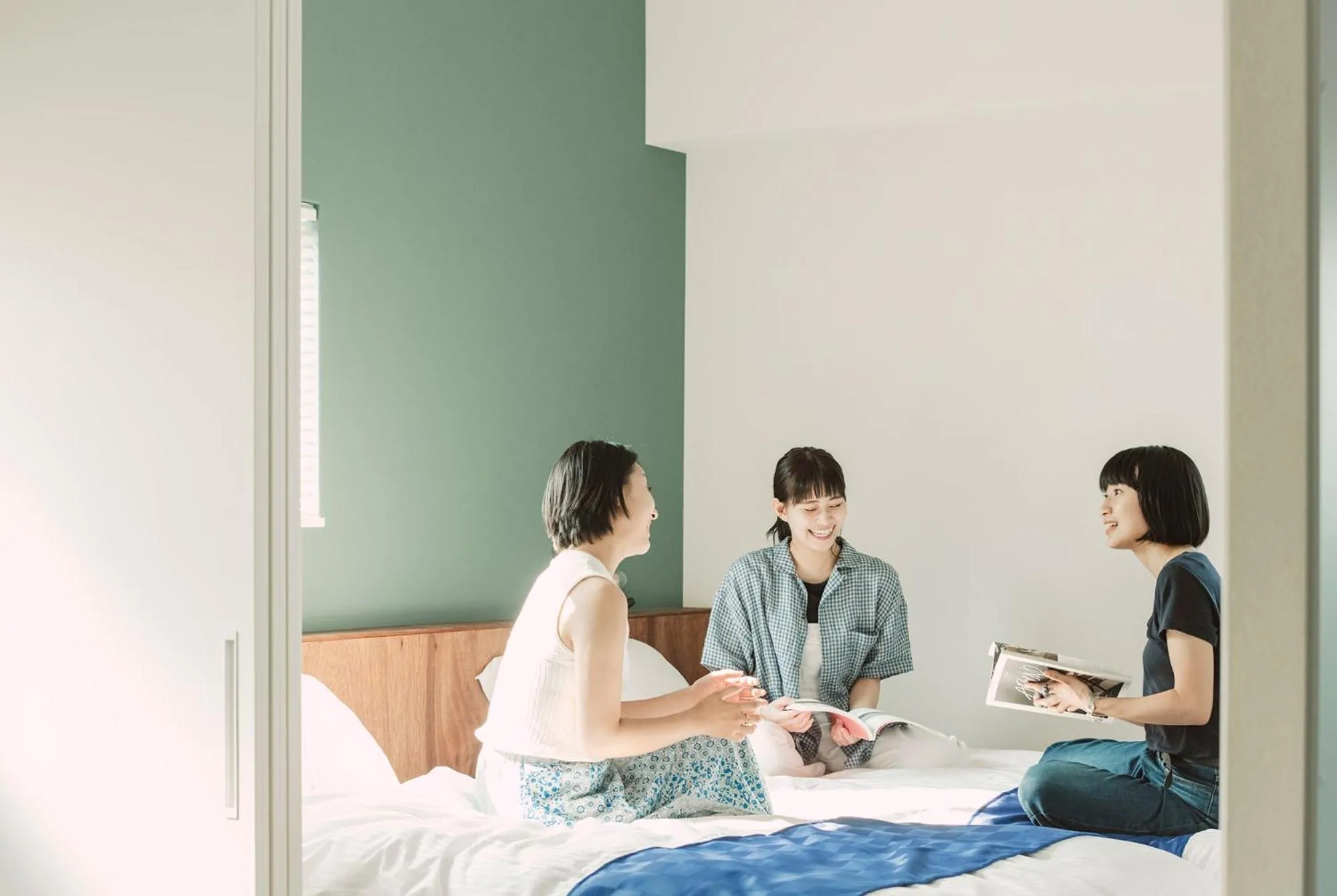 People in Seacruise House Navio