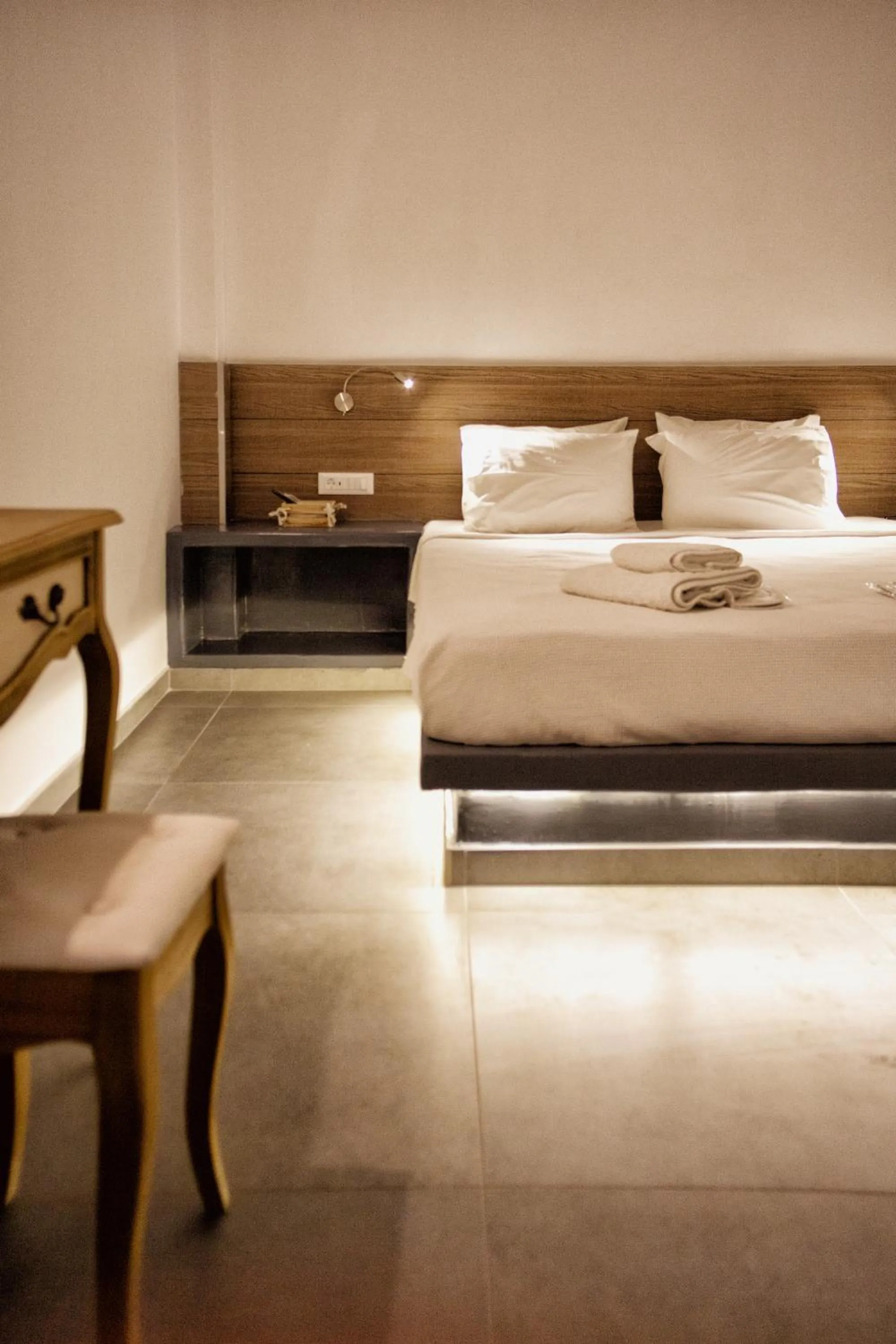 Bed in Villa Galaxy Santorini