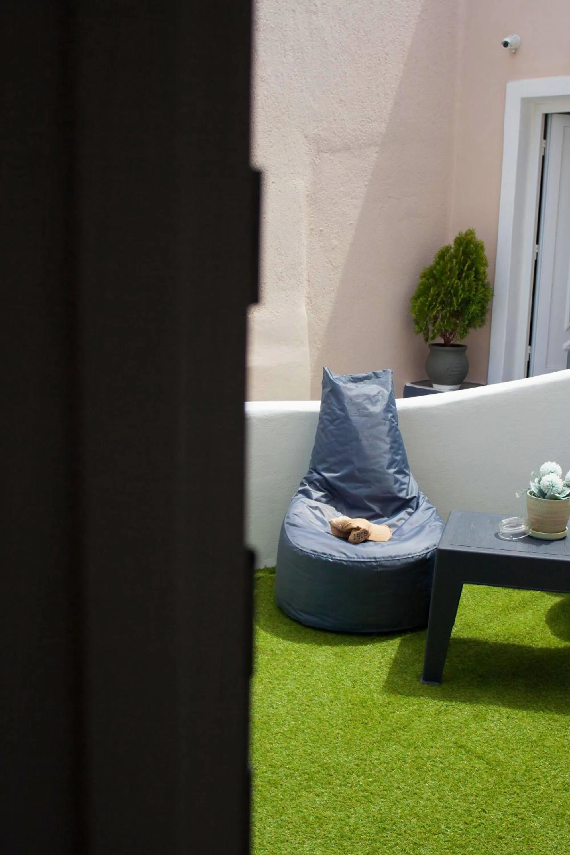 Hot Tub in Villa Galaxy Santorini