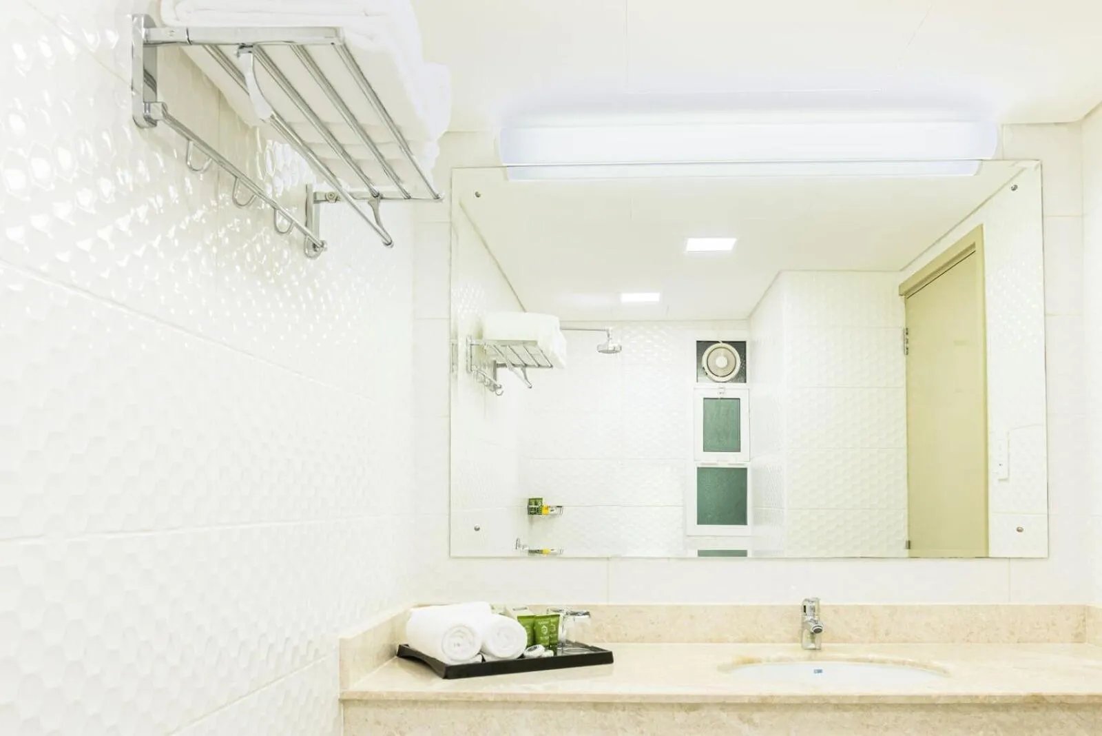 Atana Stay Al Ashkara