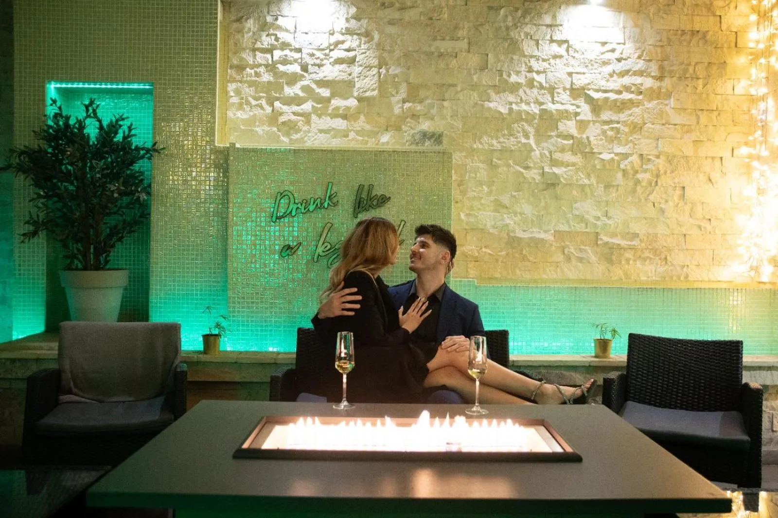 Restaurant/places to eat in Castelnor