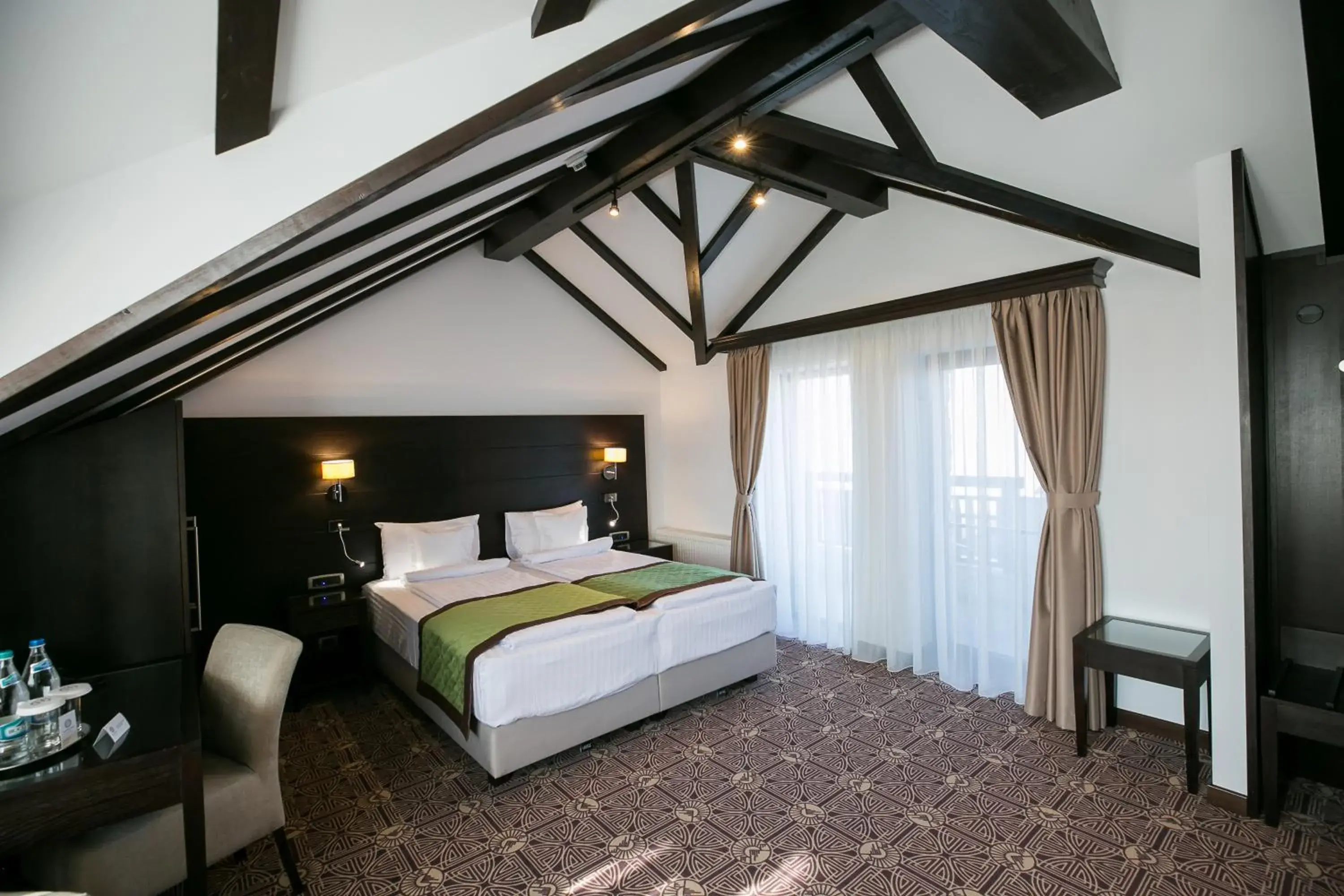 Deluxe Double or Twin Room with Mountain View in Castelnor Deluxe Double or Twin Room with Mountain View in Castelnor