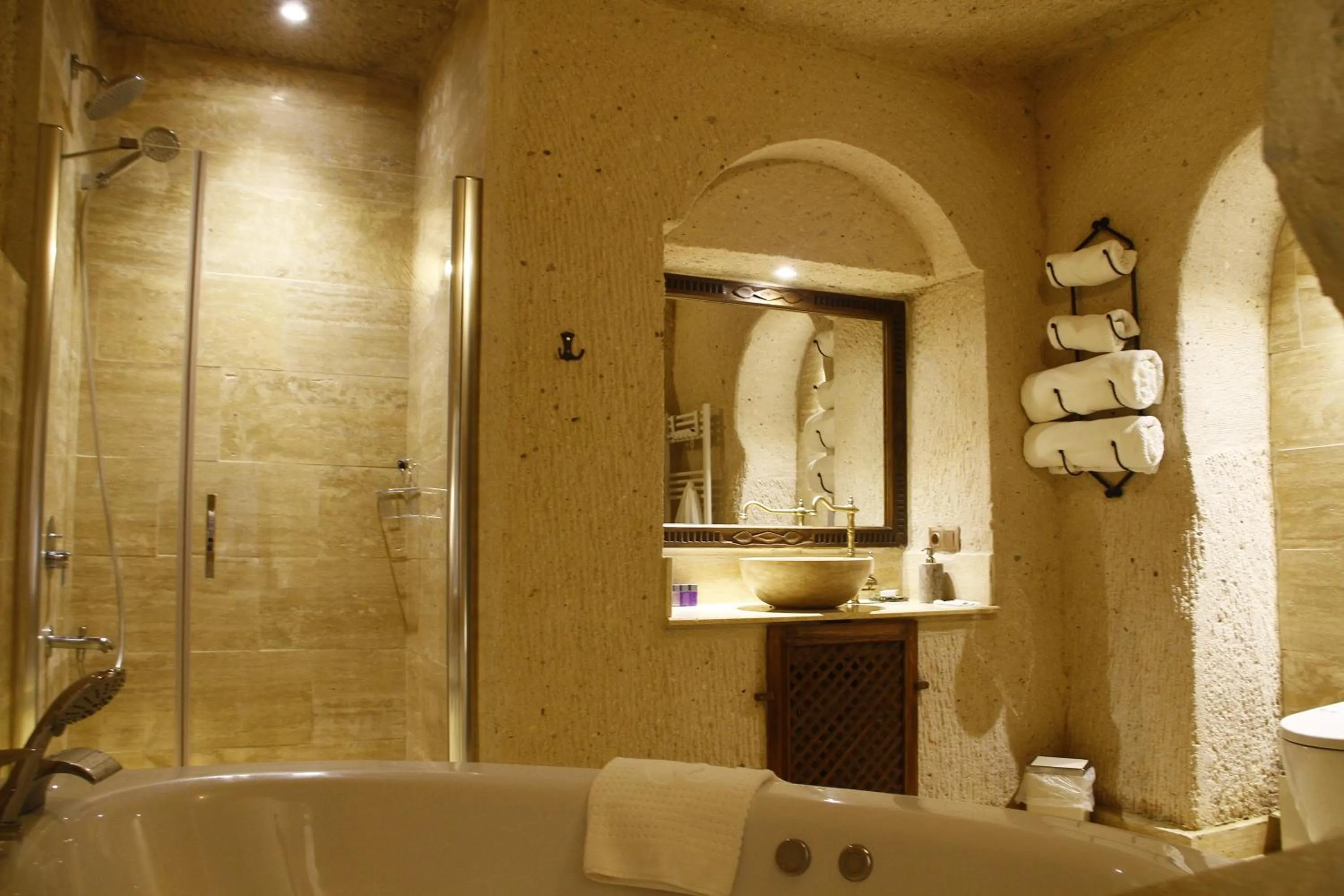 Bathroom in Corner İn Cappadocia