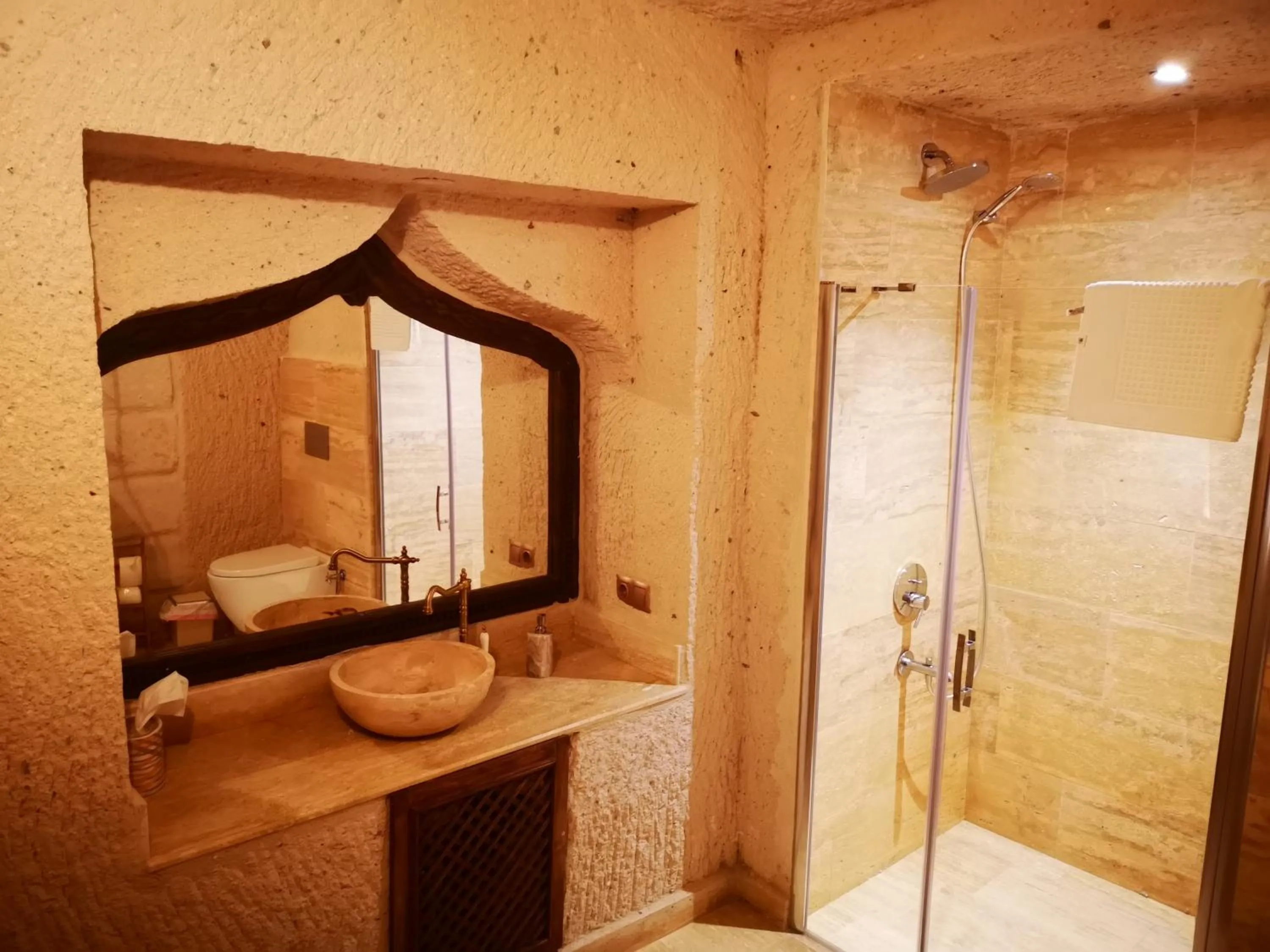 Shower in Corner İn Cappadocia