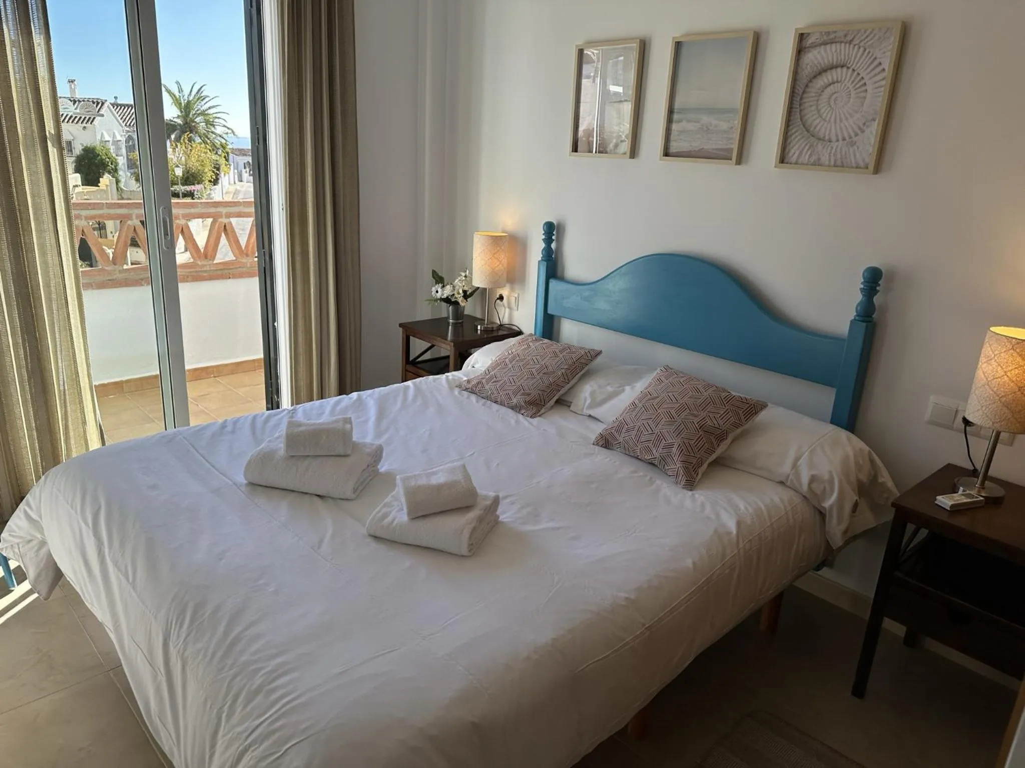 Bed in Nerja Paradise Rentals - Apt Chimenea A1E