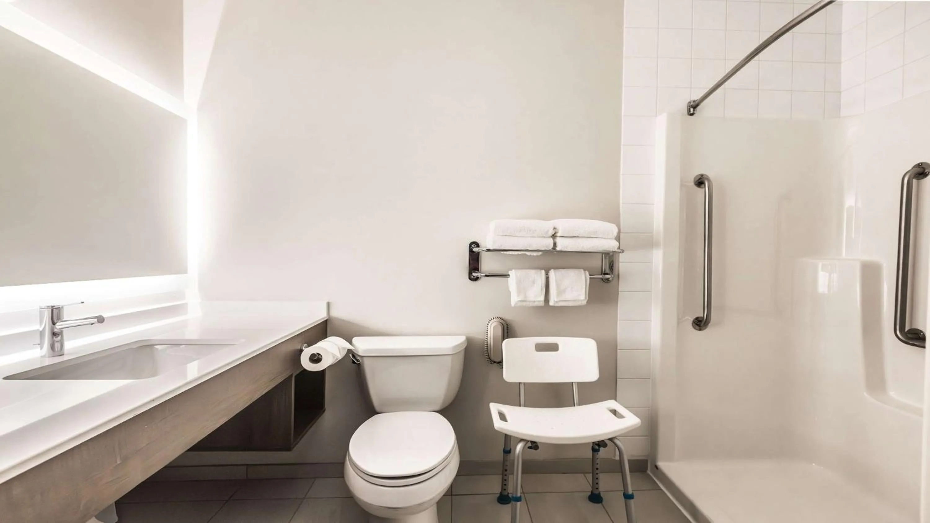 Bathroom in Holiday Inn Express & Suites-Regina-South by IHG
