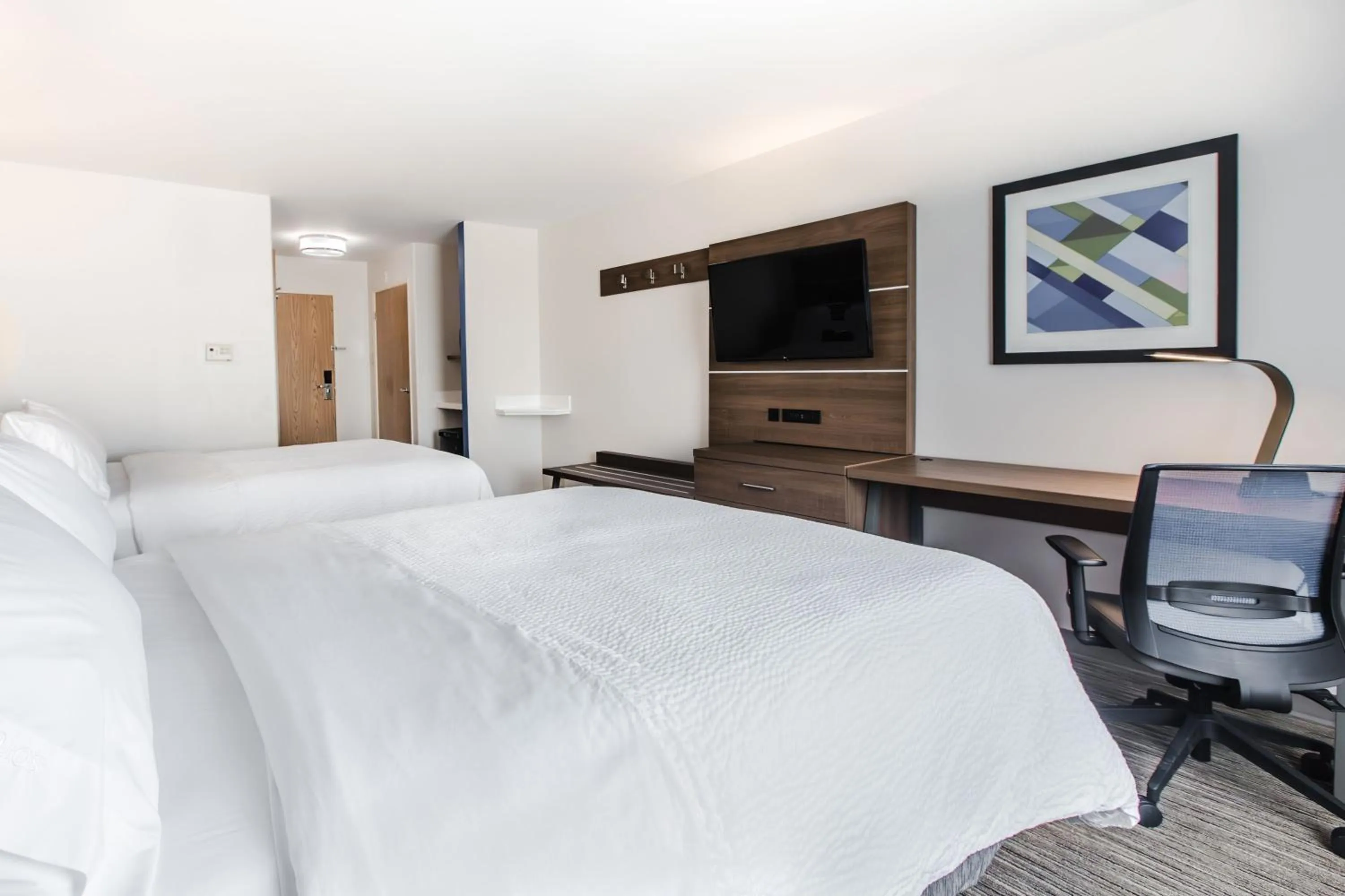 Bed in Holiday Inn Express & Suites-Regina-South by IHG